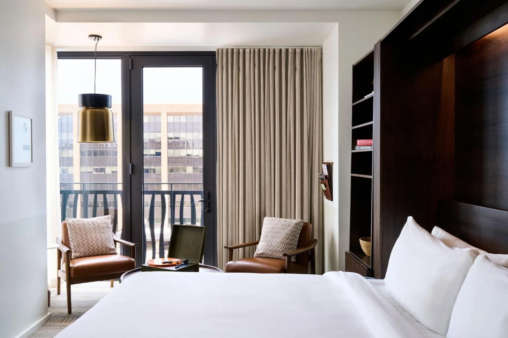 Photo of the whole room, Bed in Halcyon - A Hotel in Cherry Creek