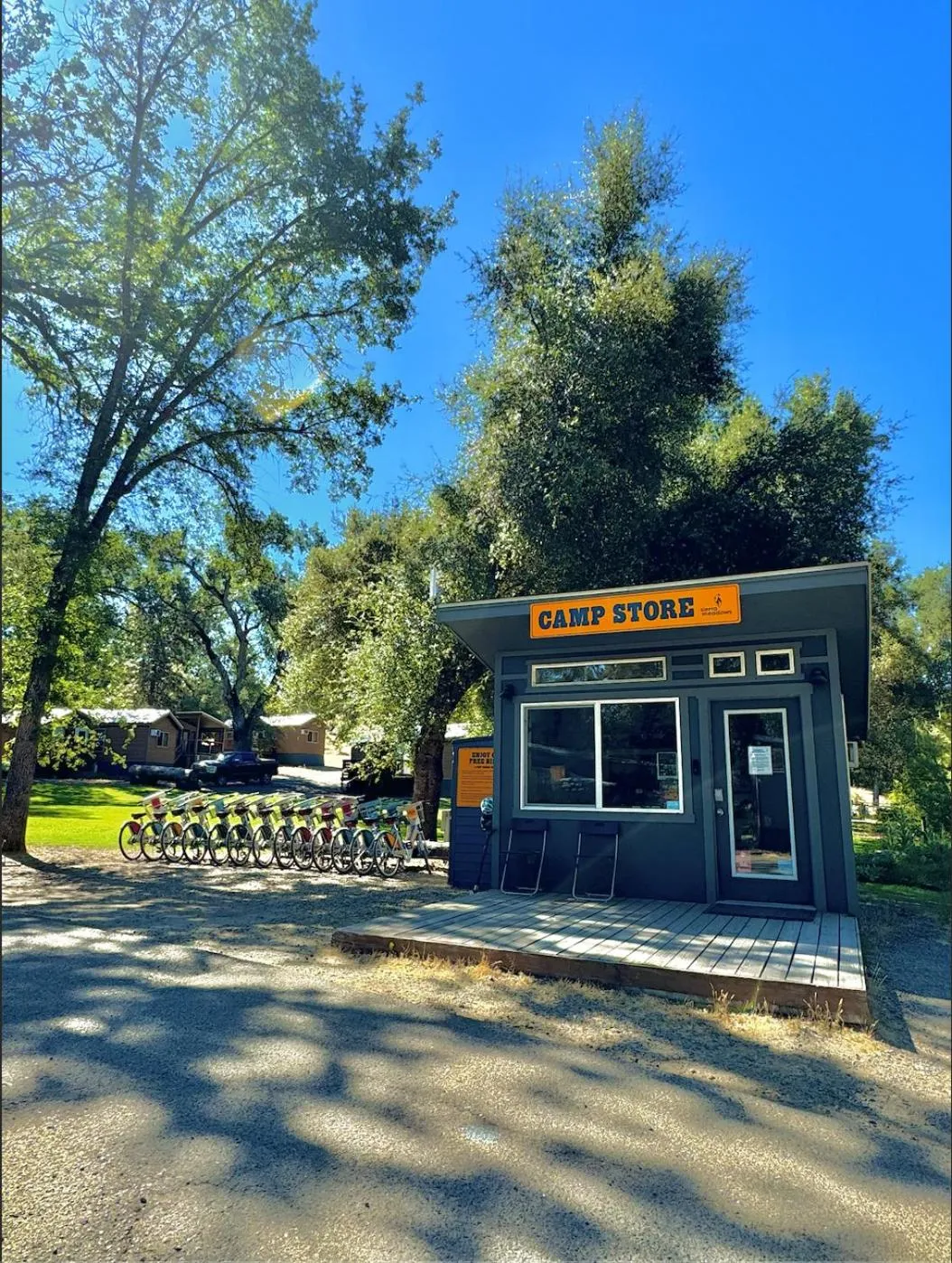 Facade/entrance in Sierra Meadows