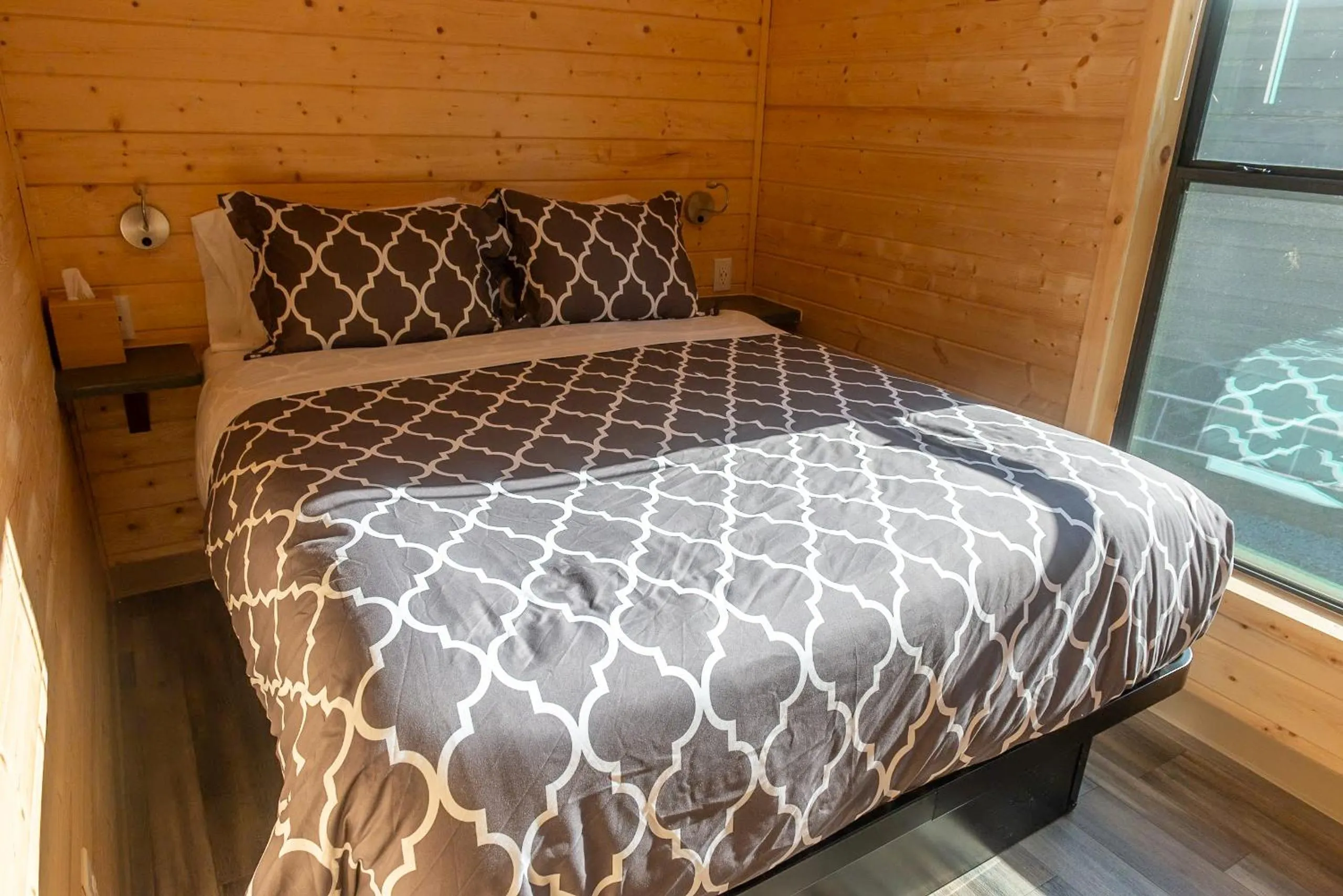 Bed in Sierra Meadows