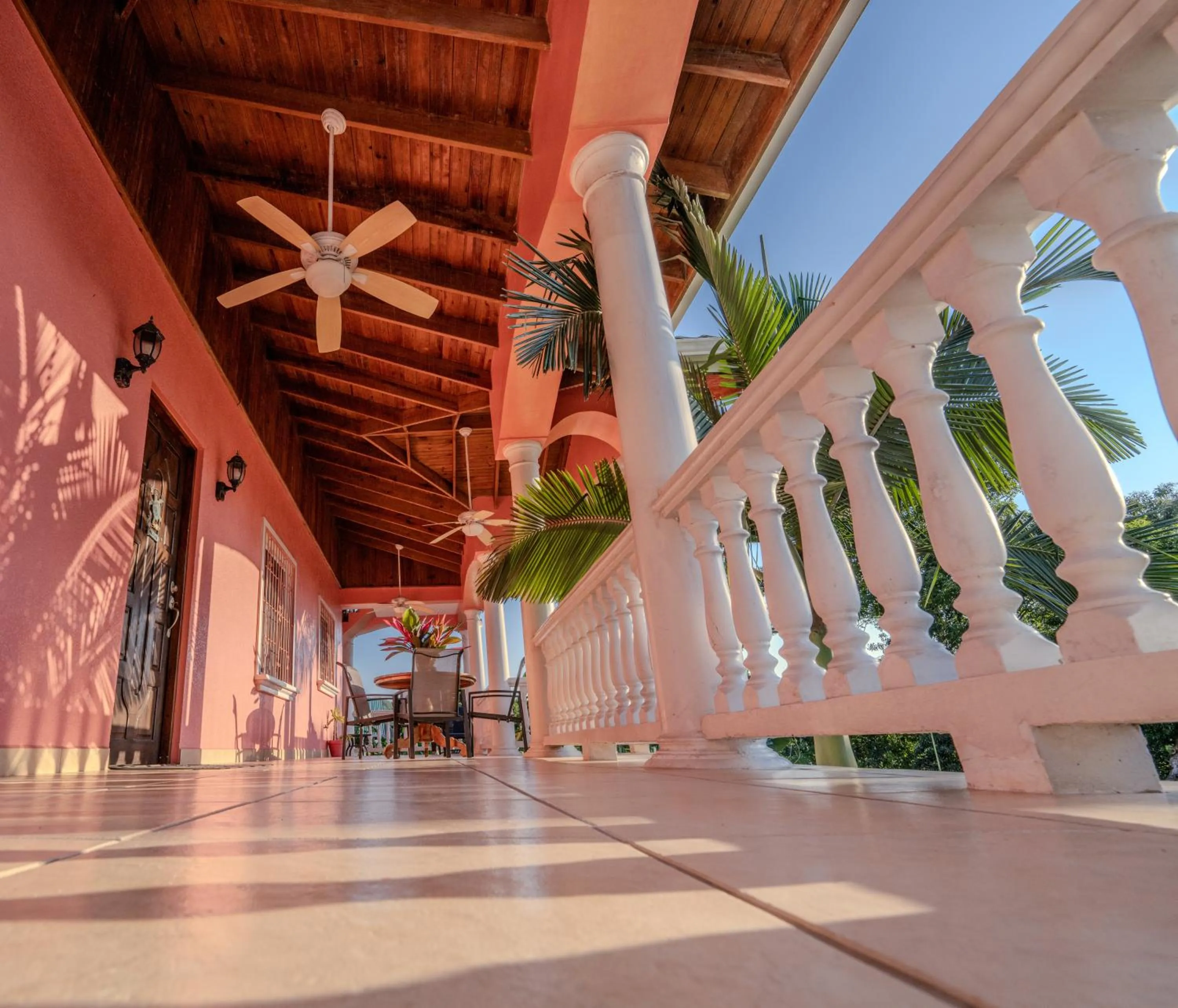 Balcony/Terrace in Seaside Inn Roatan