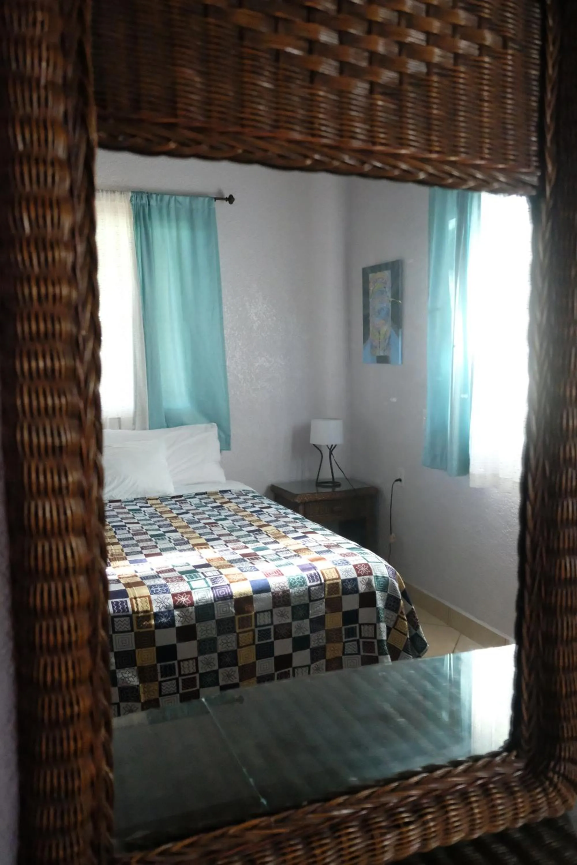 Bedroom, Bed in Seaside Inn Roatan