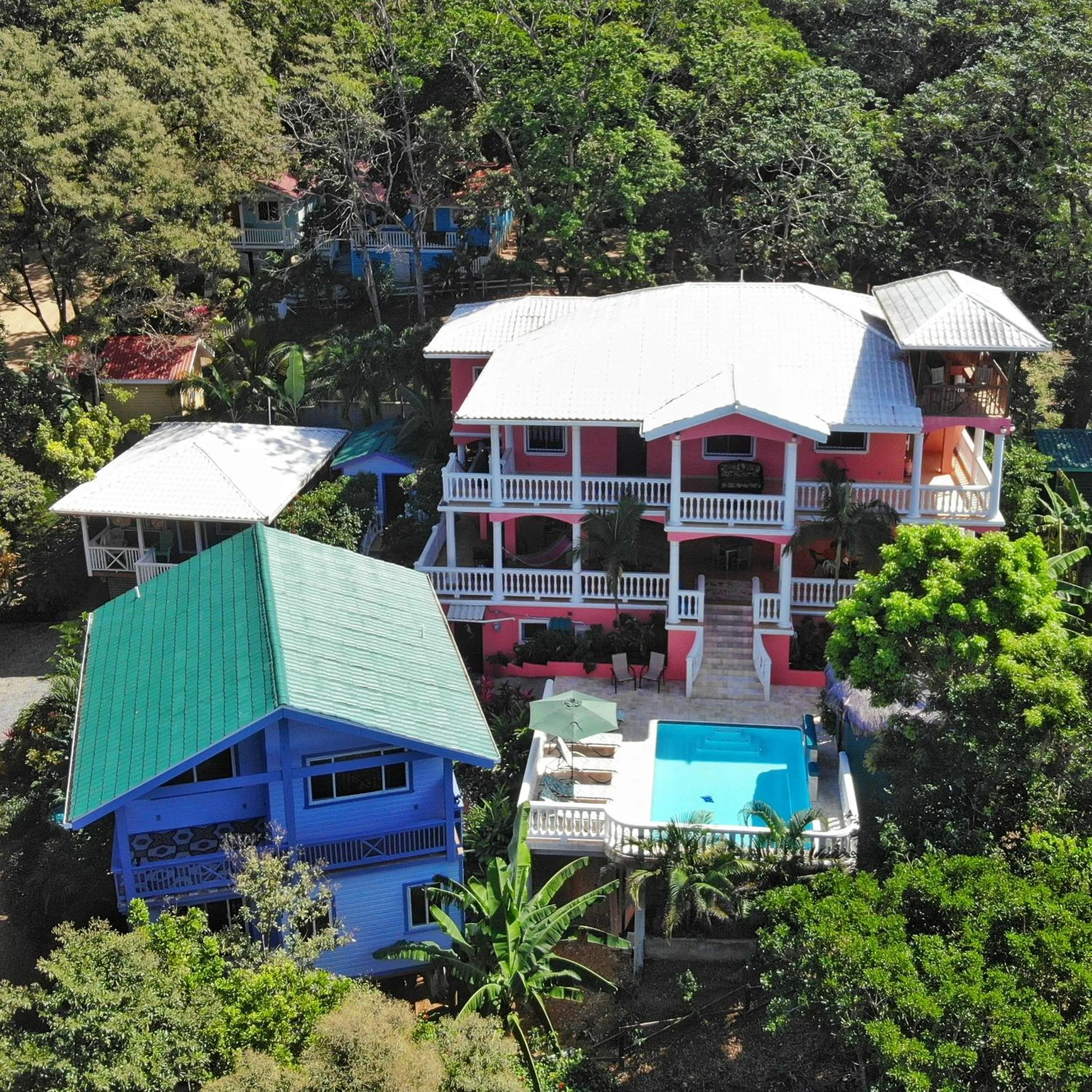 Property building in Seaside Inn Roatan