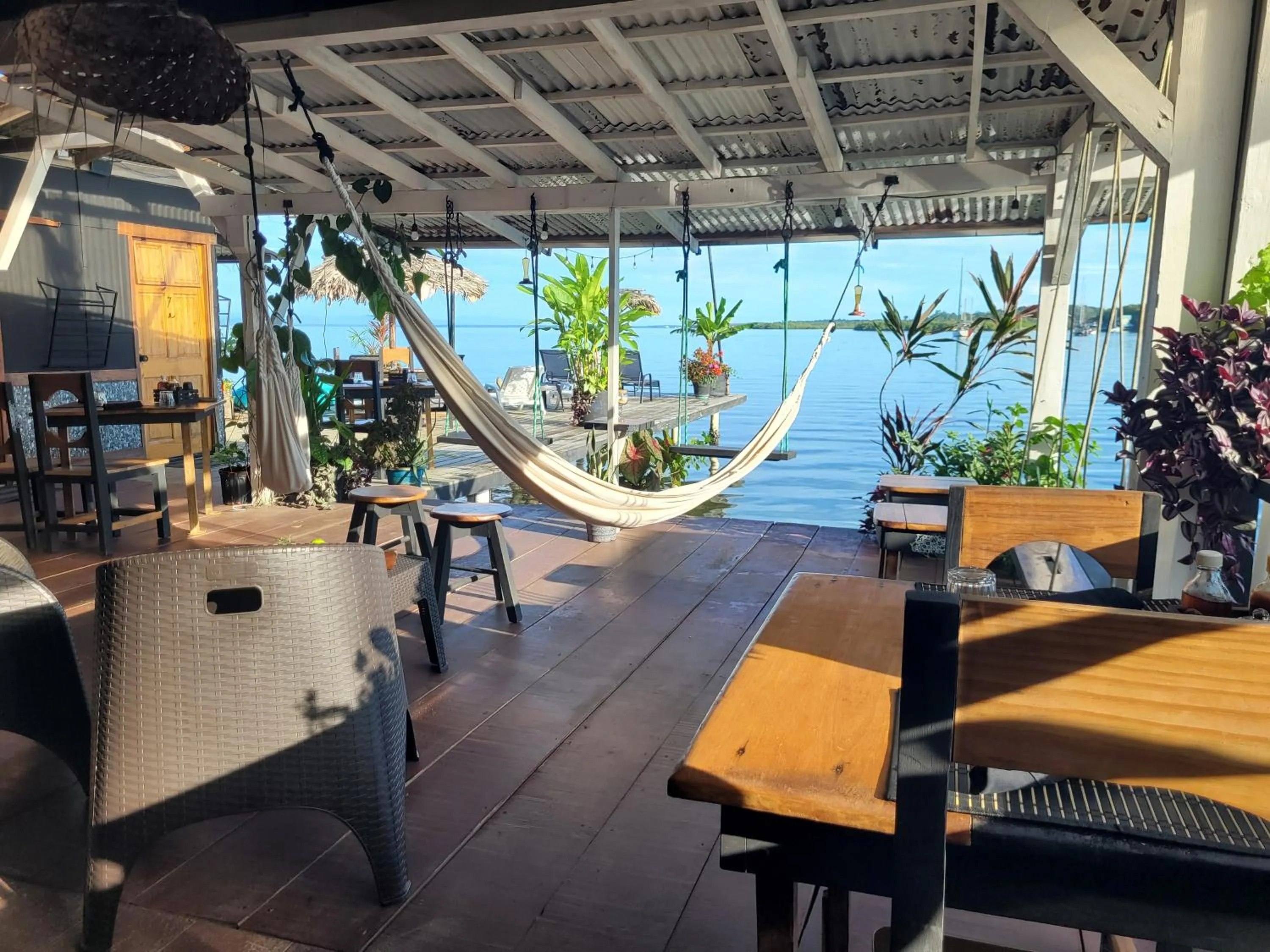 Barrbra BnB Over The Sea