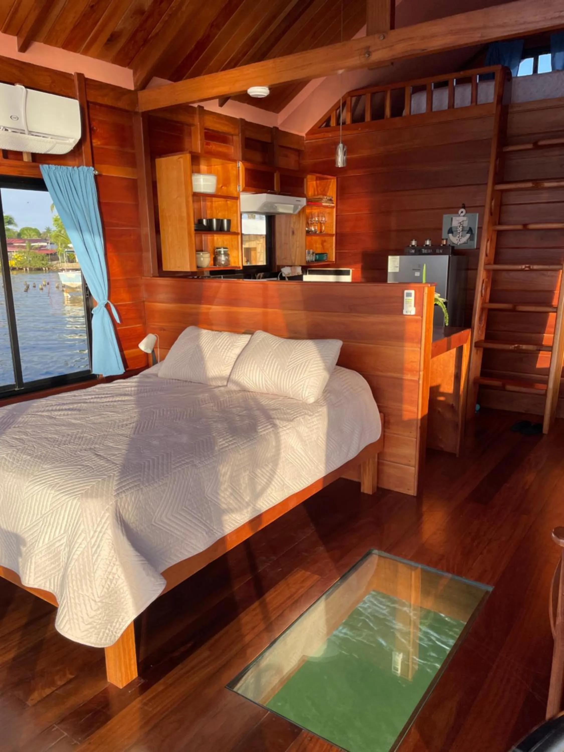 Bedroom, Bed in Barrbra BnB Over The Sea