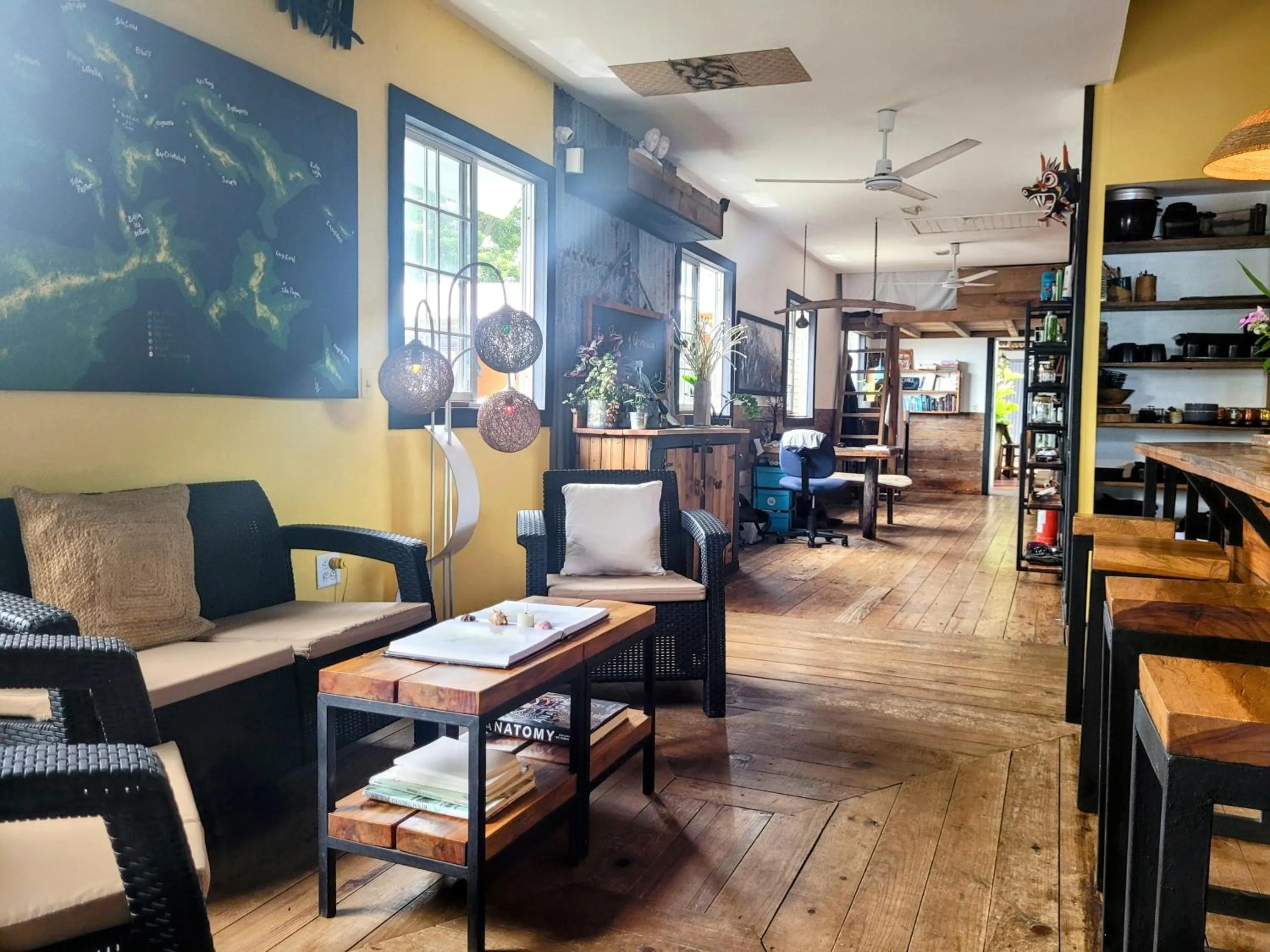 Barrbra BnB Over The Sea