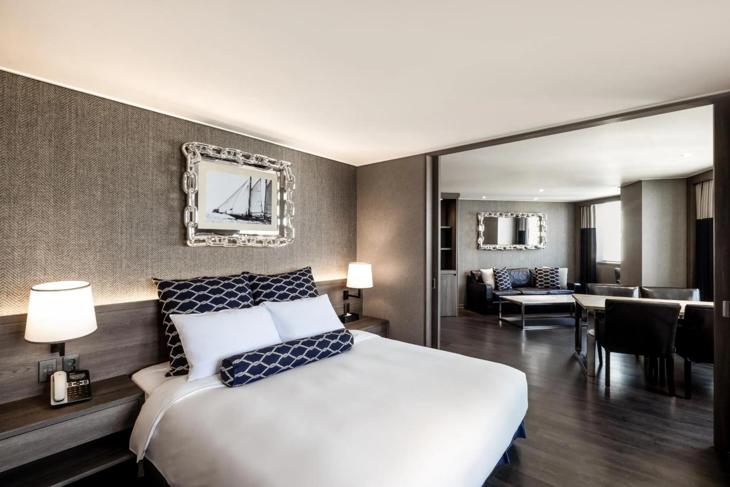 Bed in Kent Hotel Gwangalli by Kensington