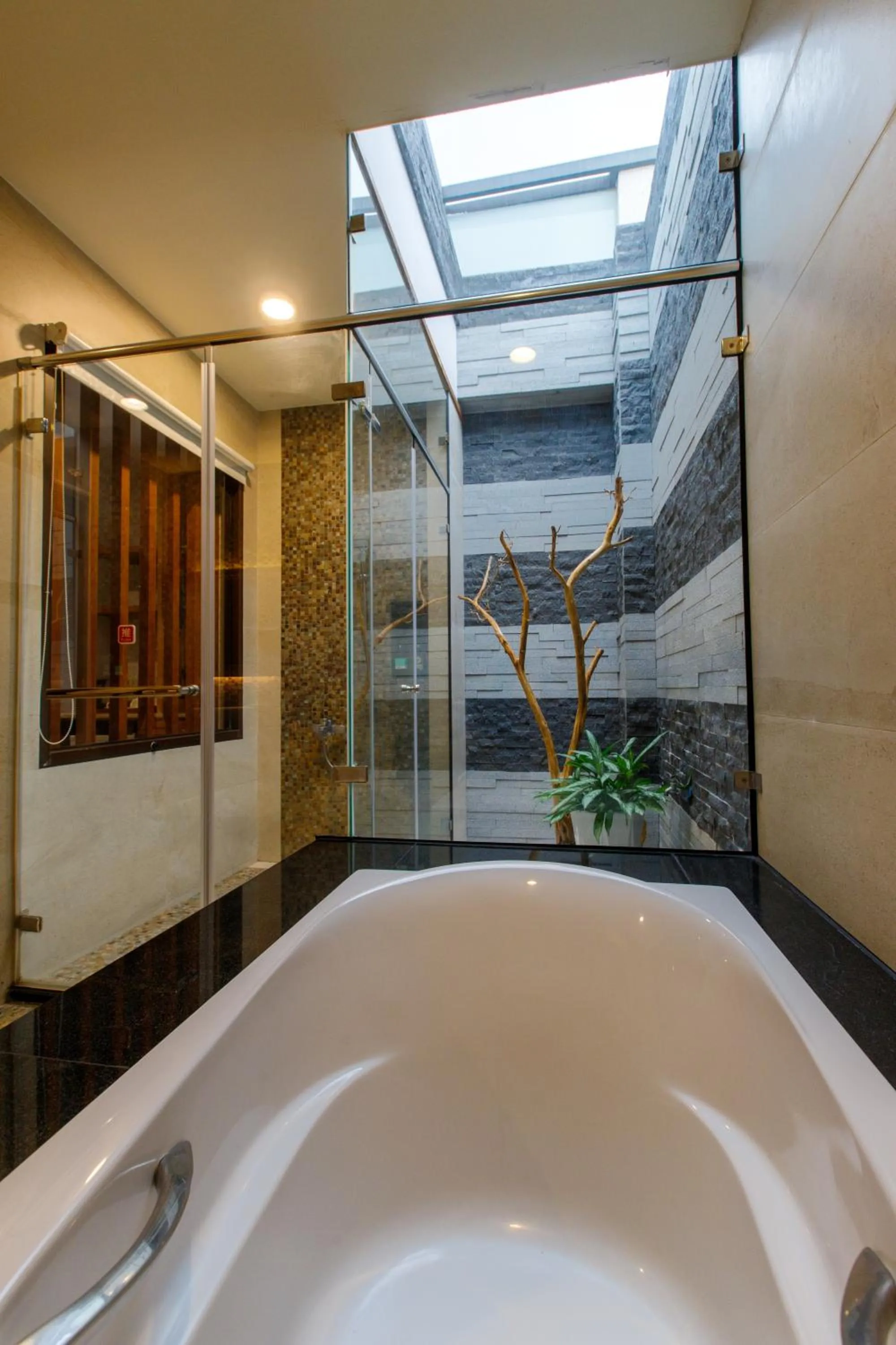 Oceanic Pearl Resort