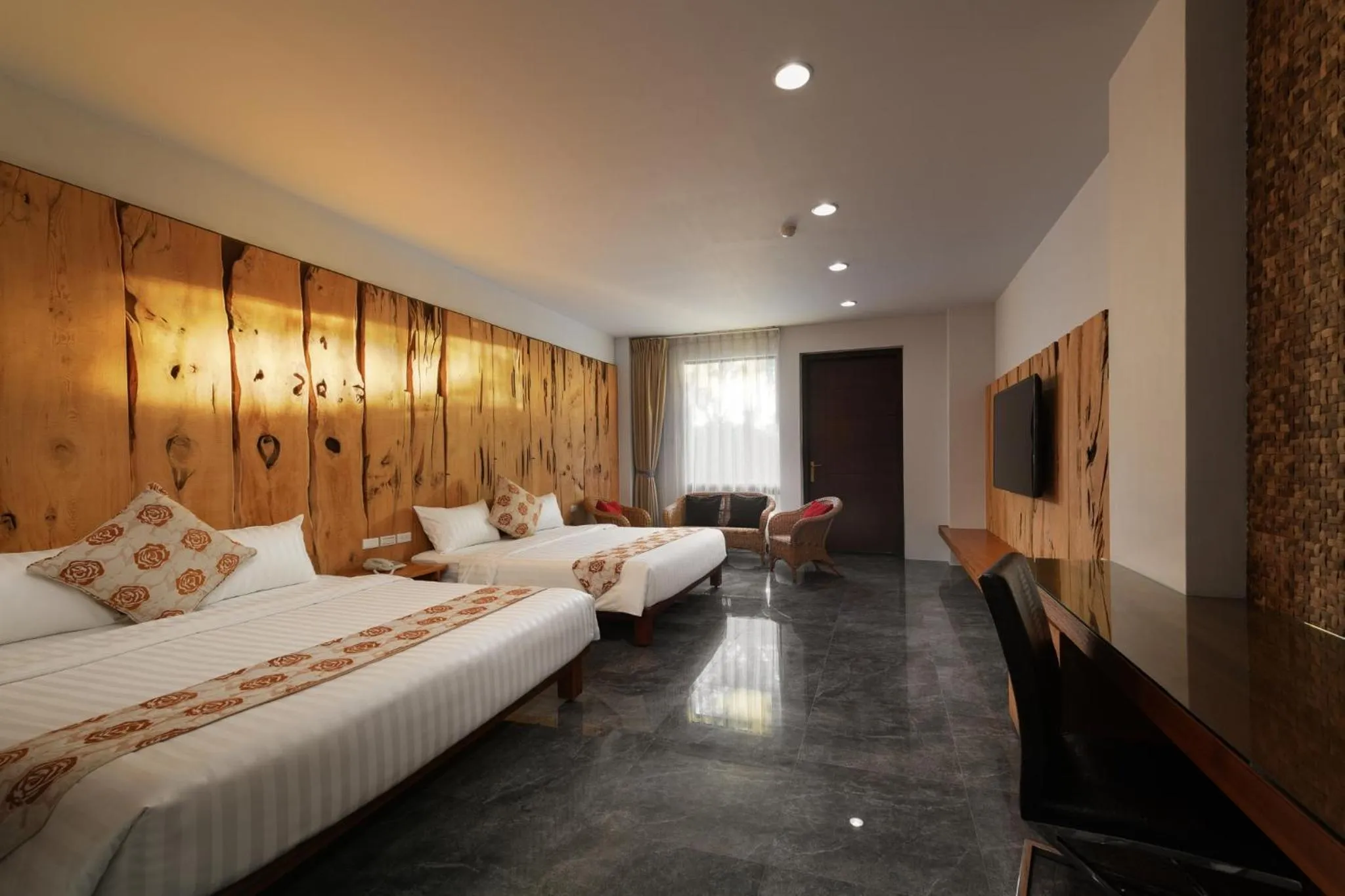 Bed in Oceanic Pearl Resort