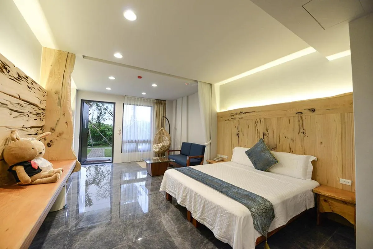 Bed in Oceanic Pearl Resort