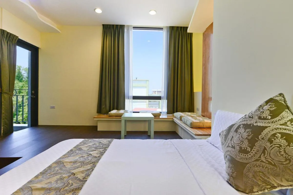 Bed in Oceanic Pearl Resort