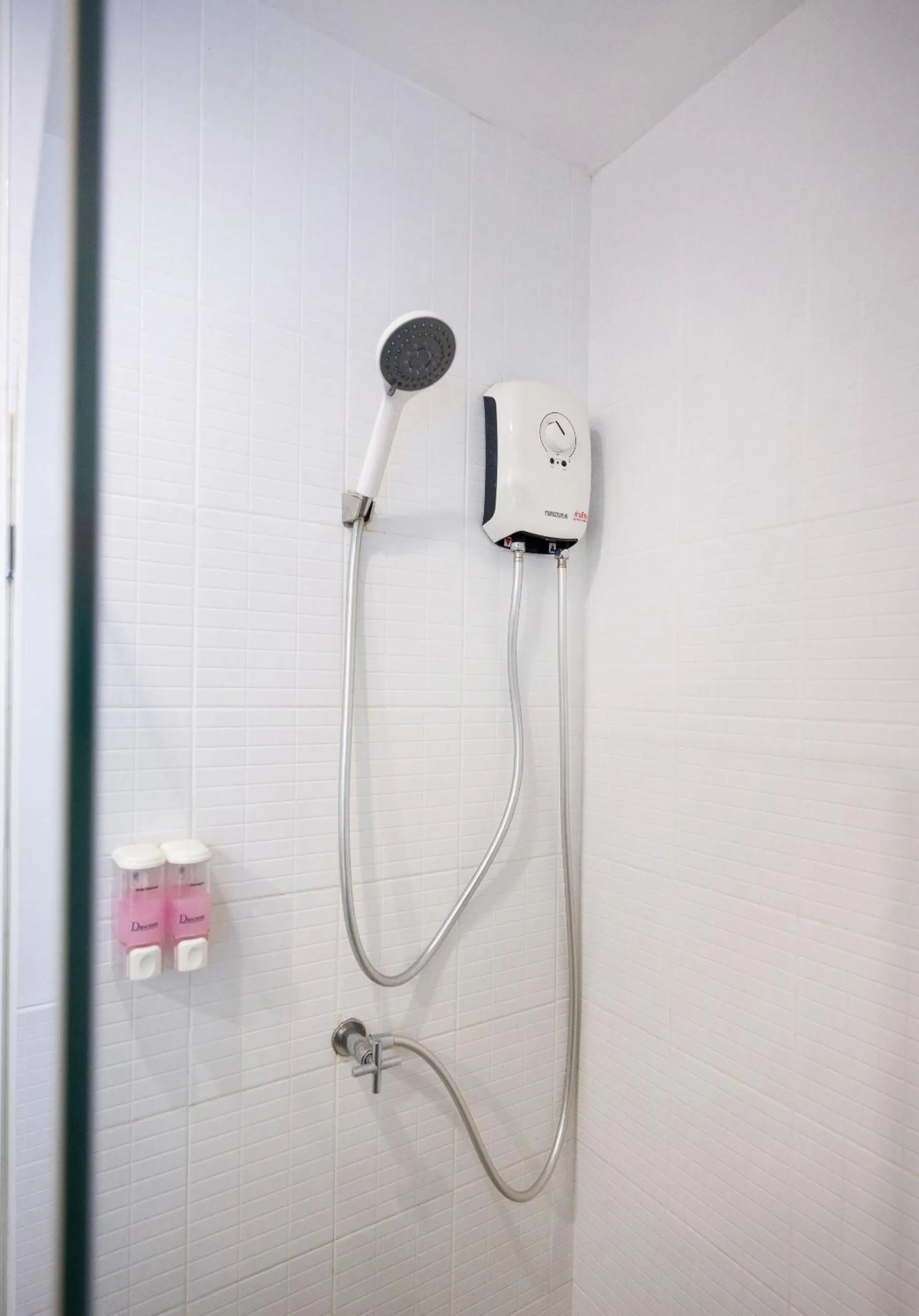 Shower in The Corner Lodge