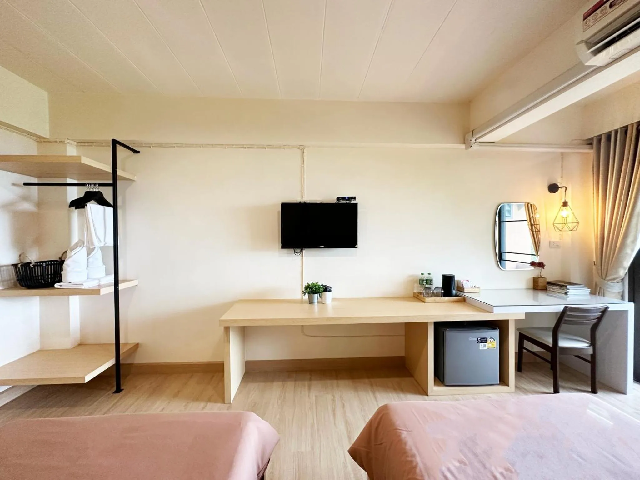 Photo of the whole room in I-Home Residence and Hotel