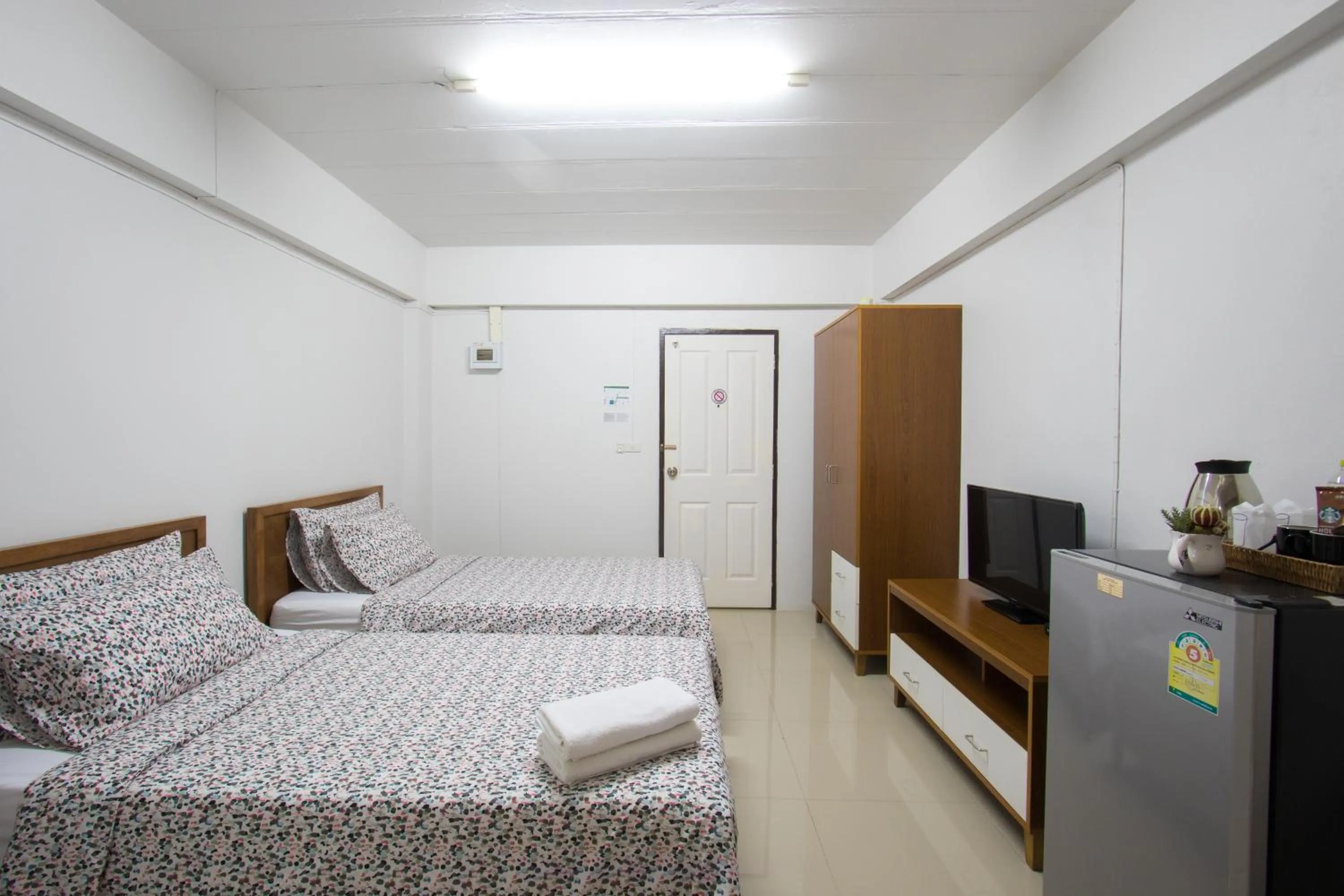 Photo of the whole room in I-Home Residence and Hotel