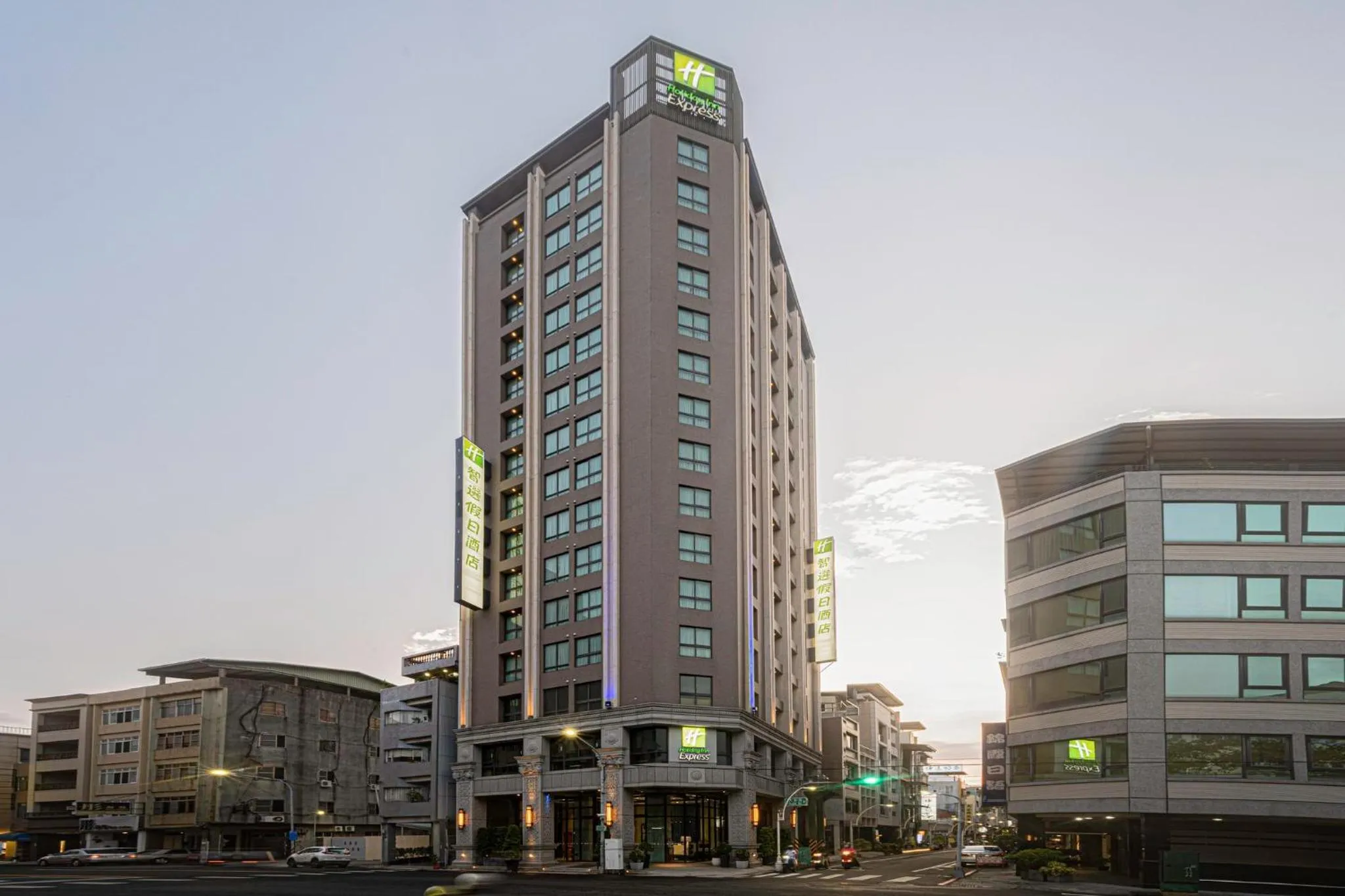 Property building in Holiday Inn Express Kaohsiung Love River by IHG