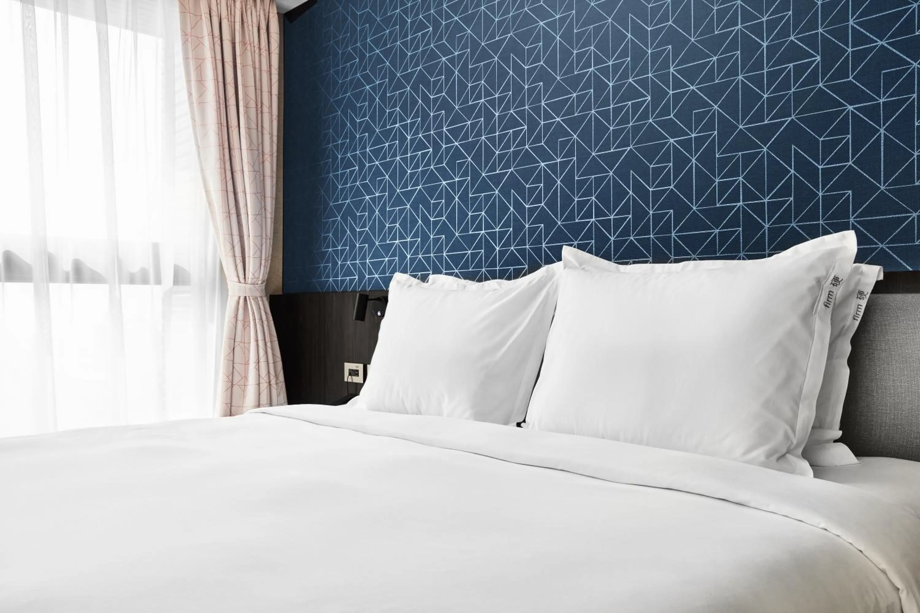 Bed in Holiday Inn Express Kaohsiung Love River by IHG