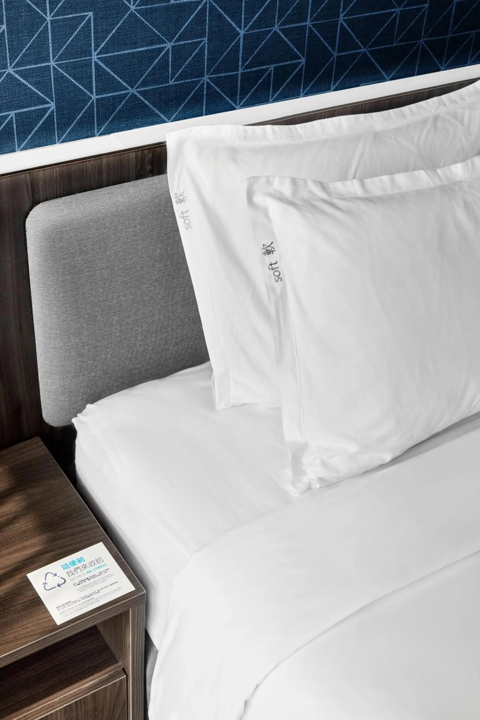 bunk bed, Bed in Holiday Inn Express Kaohsiung Love River by IHG