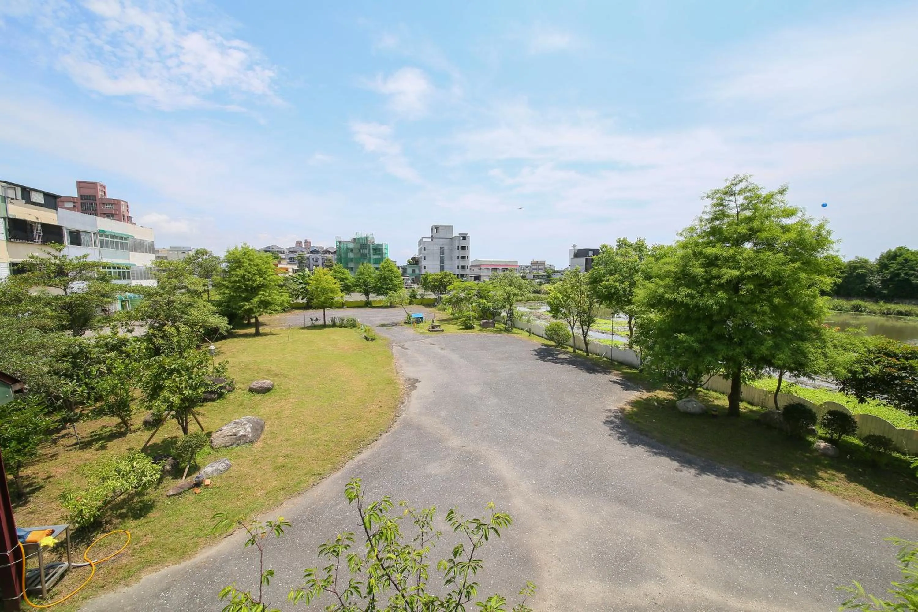 Garden in Dong Shan He B&B