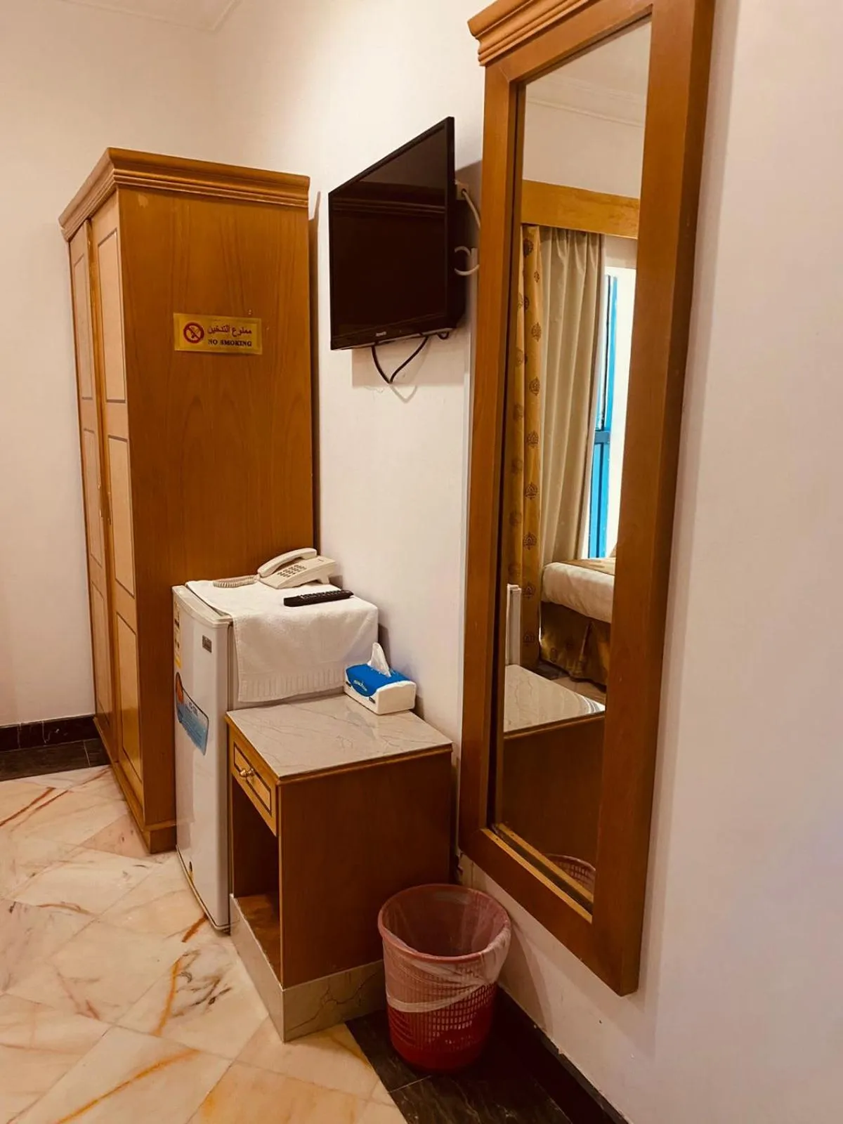 TV and multimedia in Hamad Saif Batal Hotel