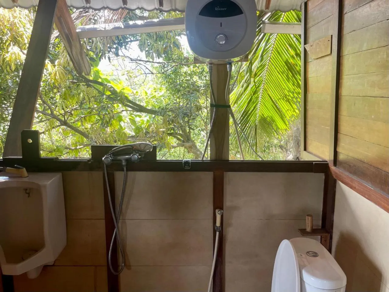 Karang Aji Beach Villa