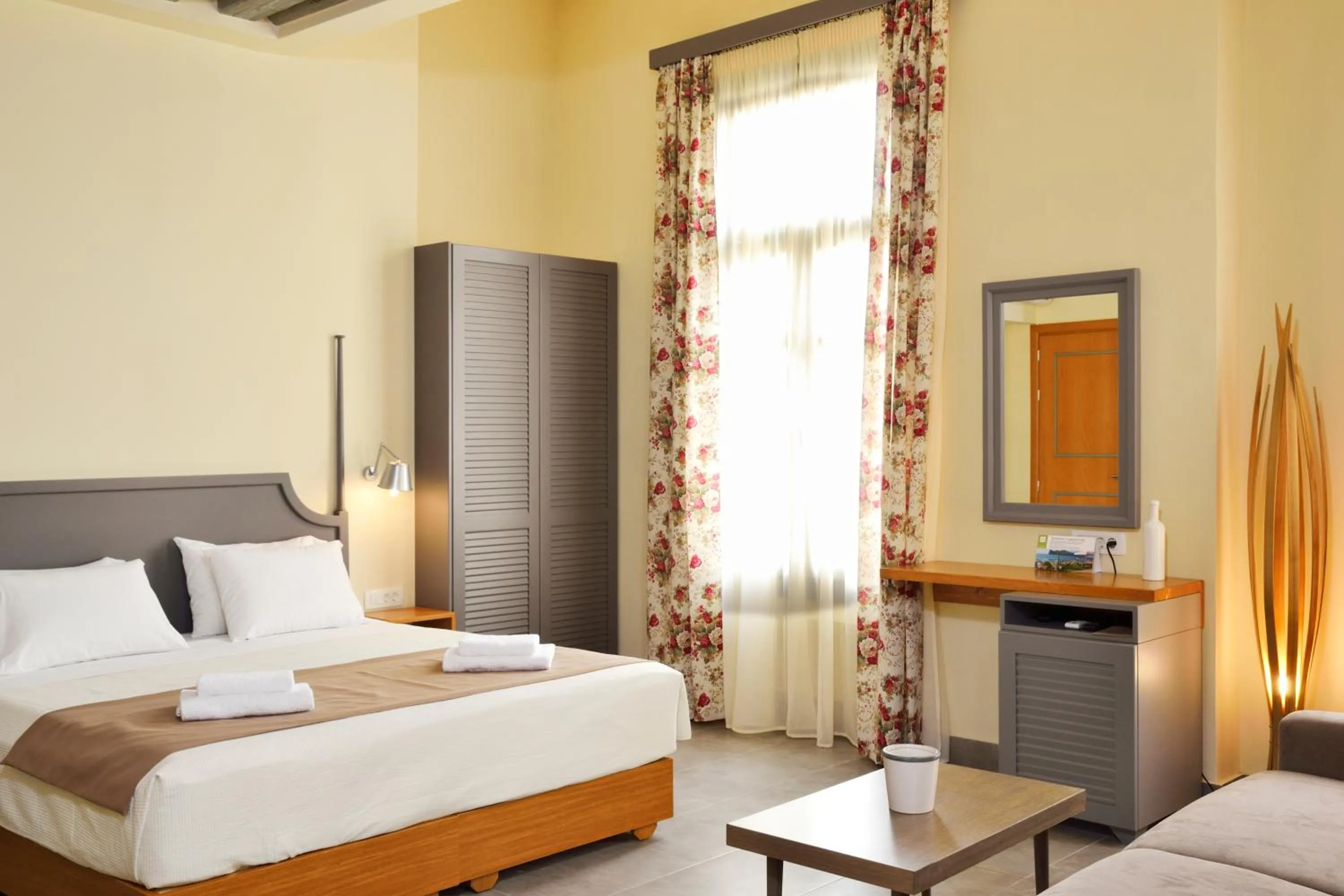 Photo of the whole room, Bed in Elia Kentron