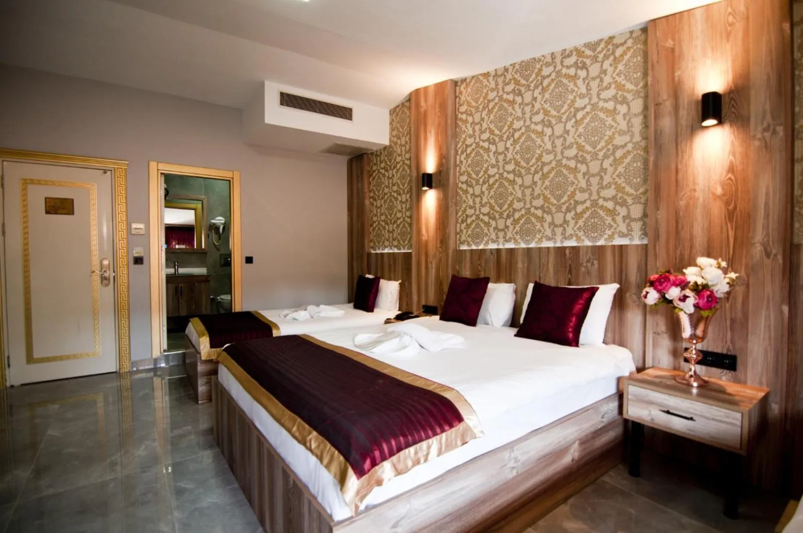 Photo of the whole room, Bed in Vali Konak Hotel Nişantaşı