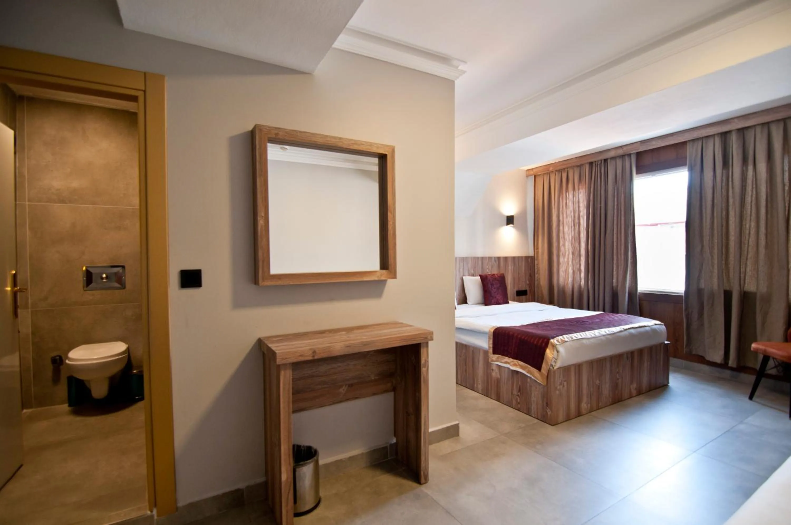 Photo of the whole room, Bed in Vali Konak Hotel Nişantaşı