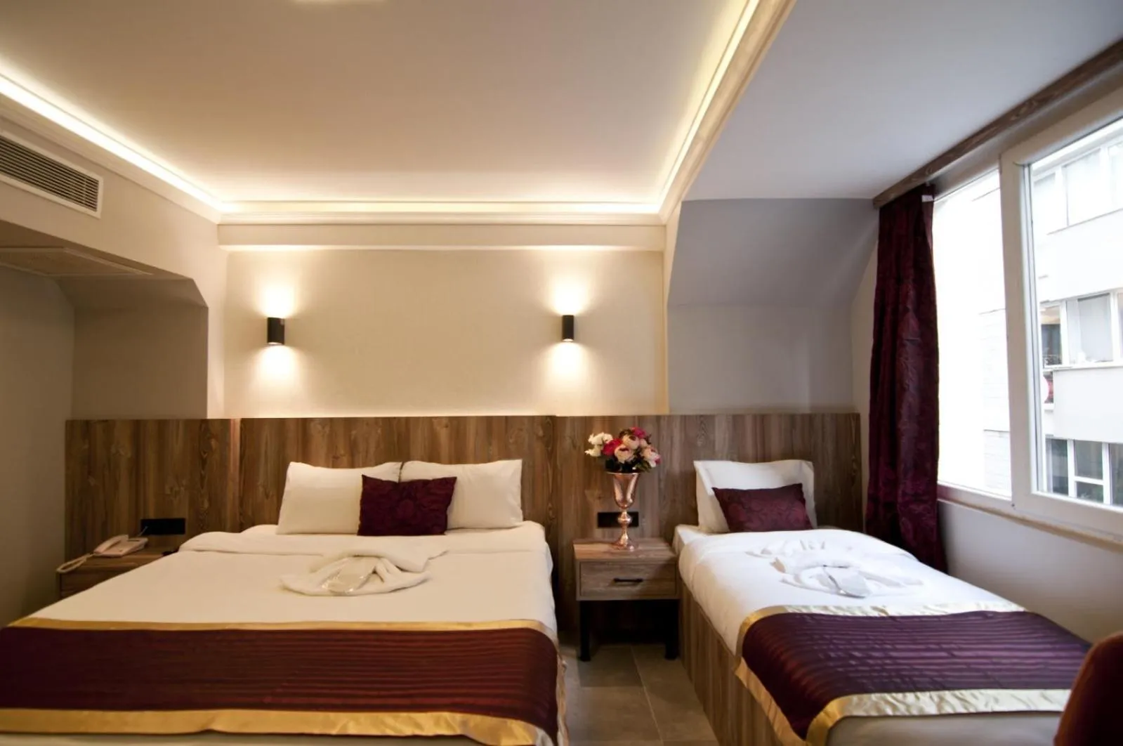 Photo of the whole room, Bed in Vali Konak Hotel Nişantaşı
