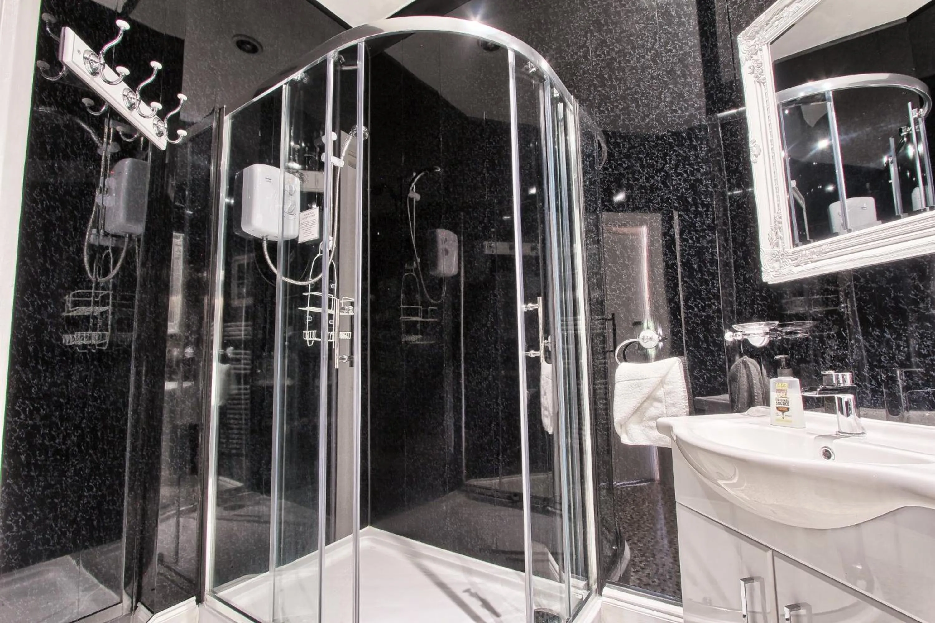 Bathroom in The Stockton Arms Hotel