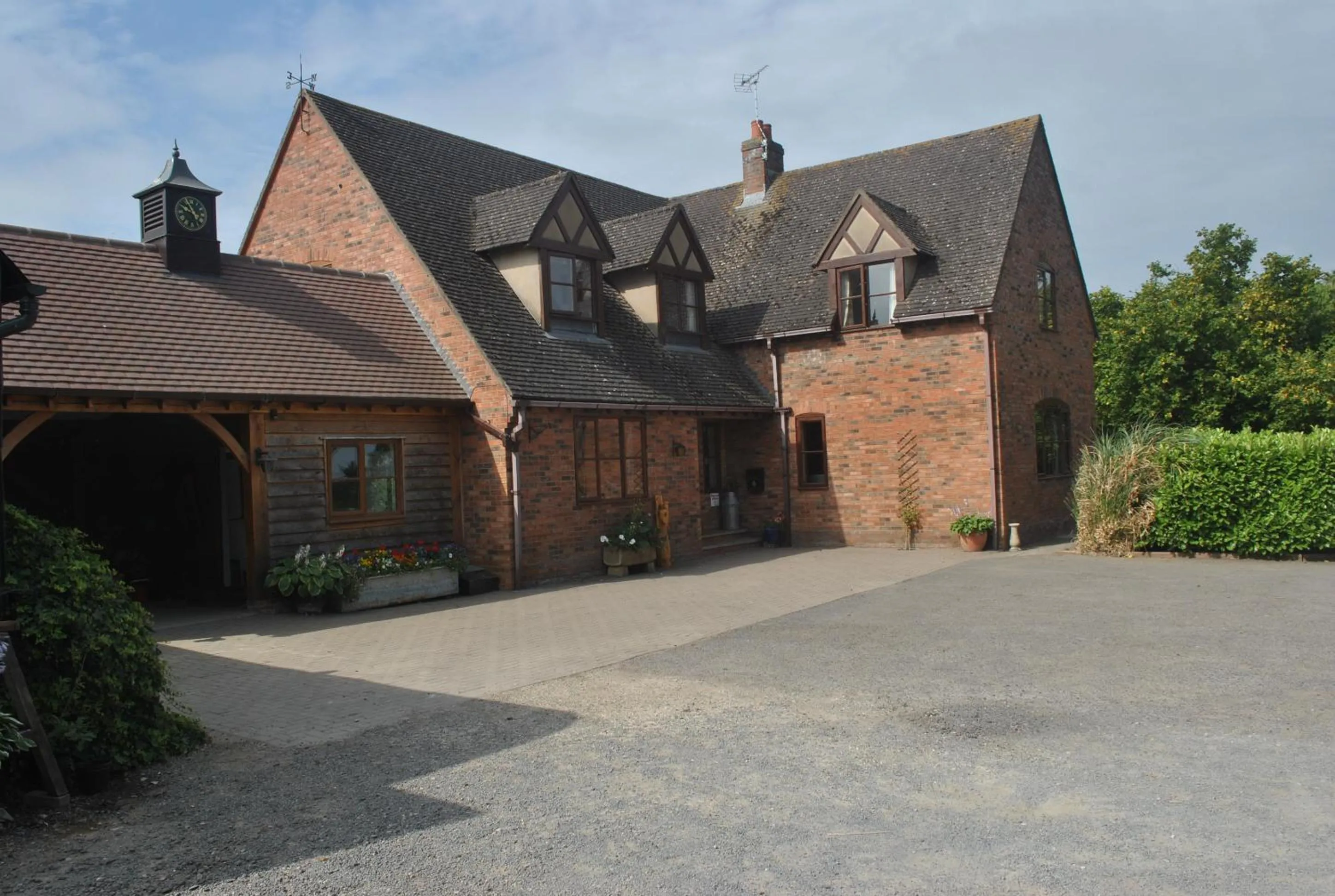 Property building in Elms Farm