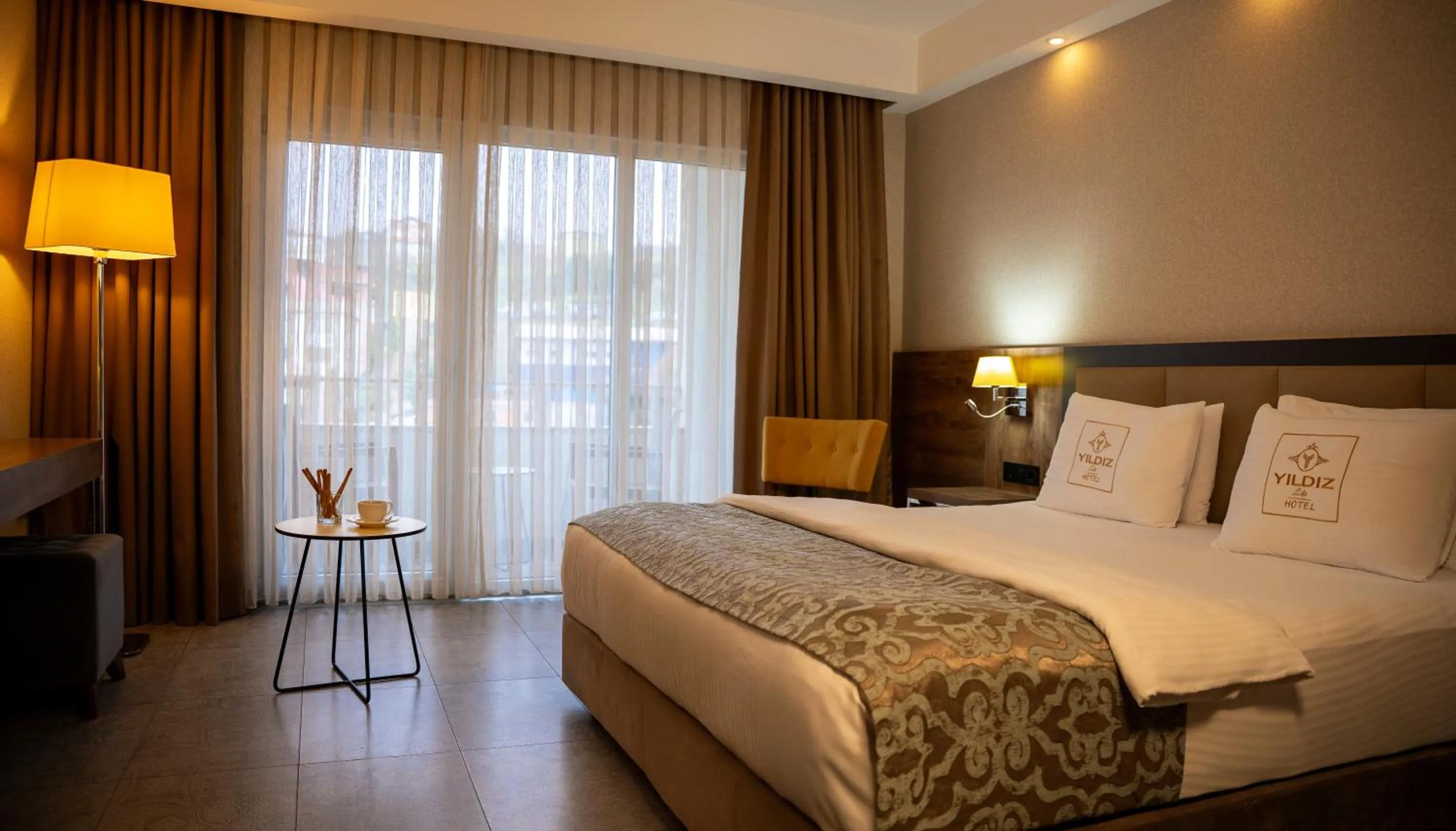 Photo of the whole room, Bed in Yildiz Life Hotel