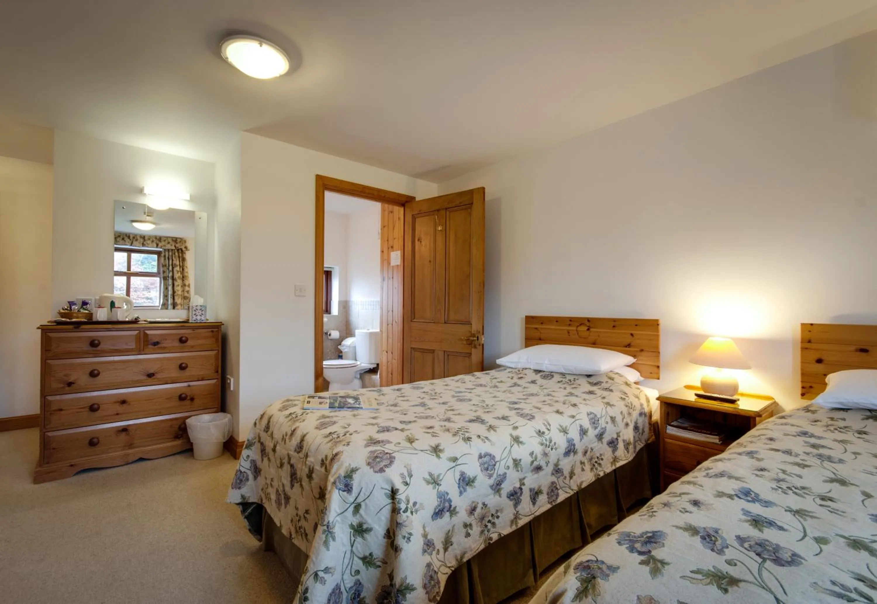 Bedroom, Bed in Parr Hall Farm, Eccleston