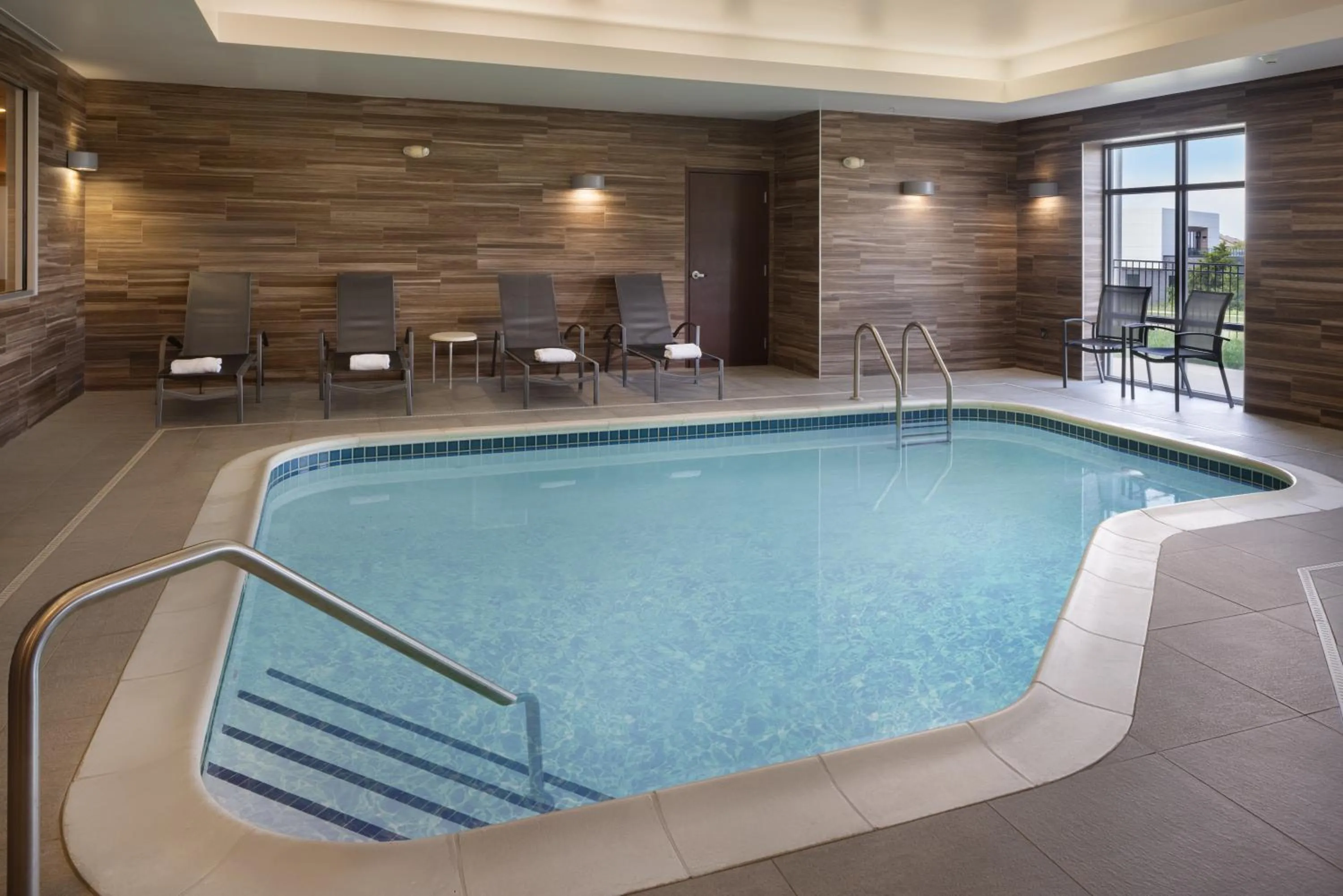 Pool view in Fairfield Inn & Suites by Marriott Lincoln Southeast