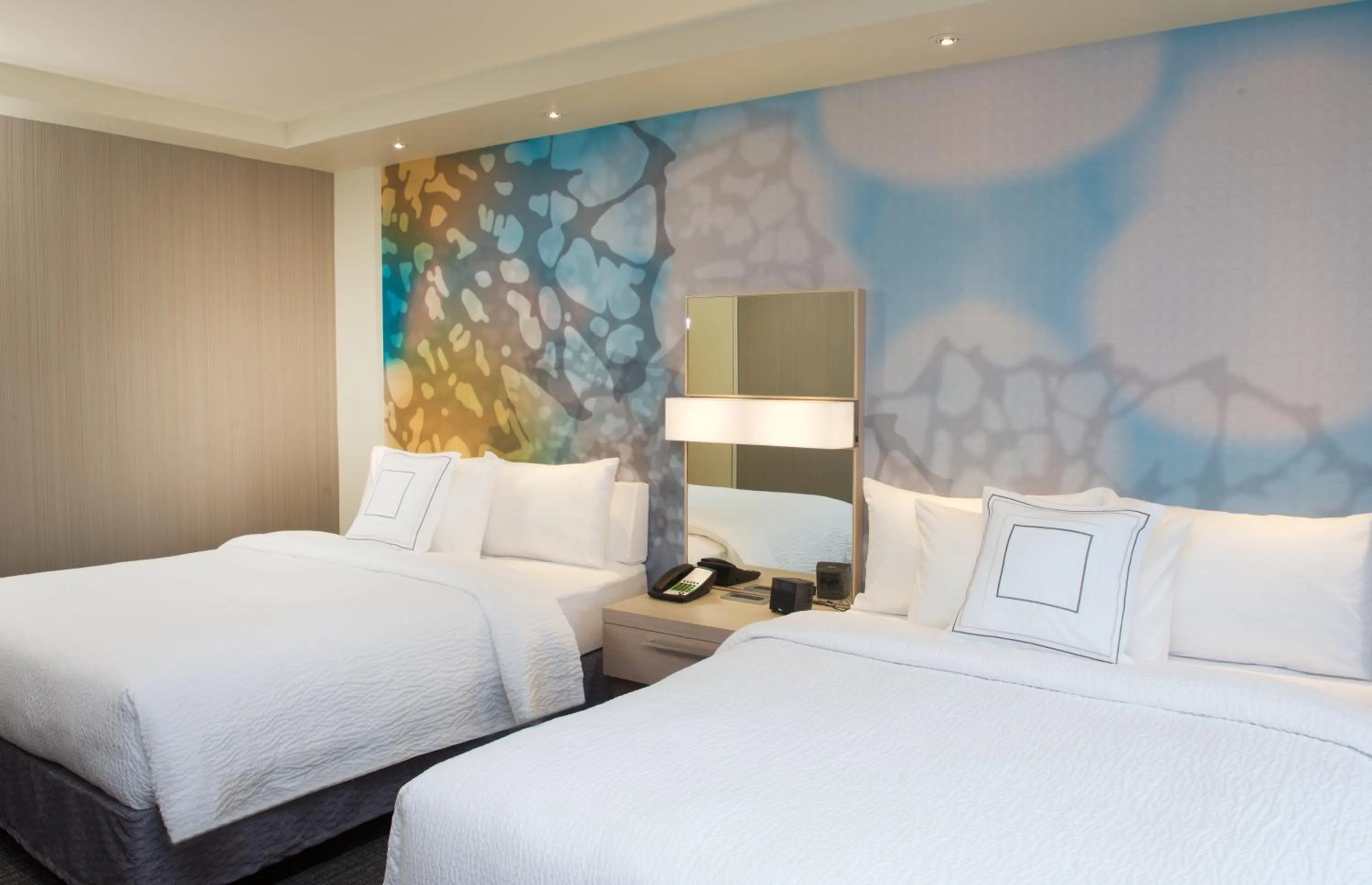 Bedroom, Bed in Courtyard by Marriott Seattle Everett Downtown