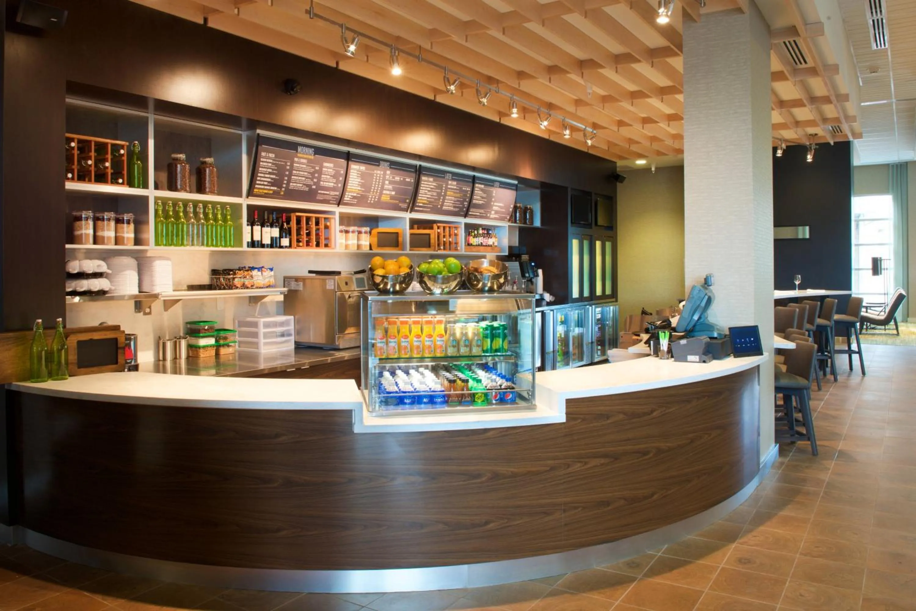 Restaurant/places to eat in Courtyard by Marriott Seattle Everett Downtown