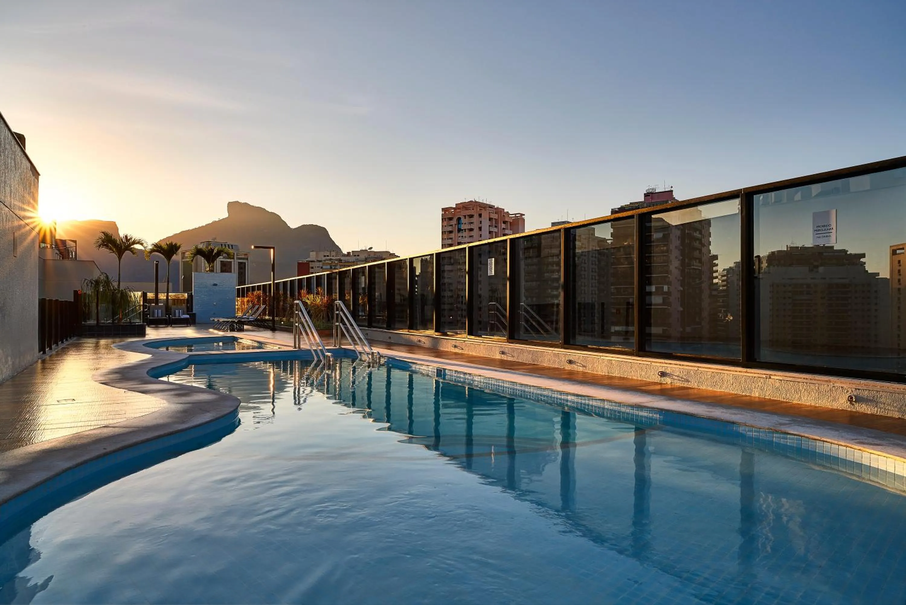 Sunrise in Radisson Rio de Janeiro Barra