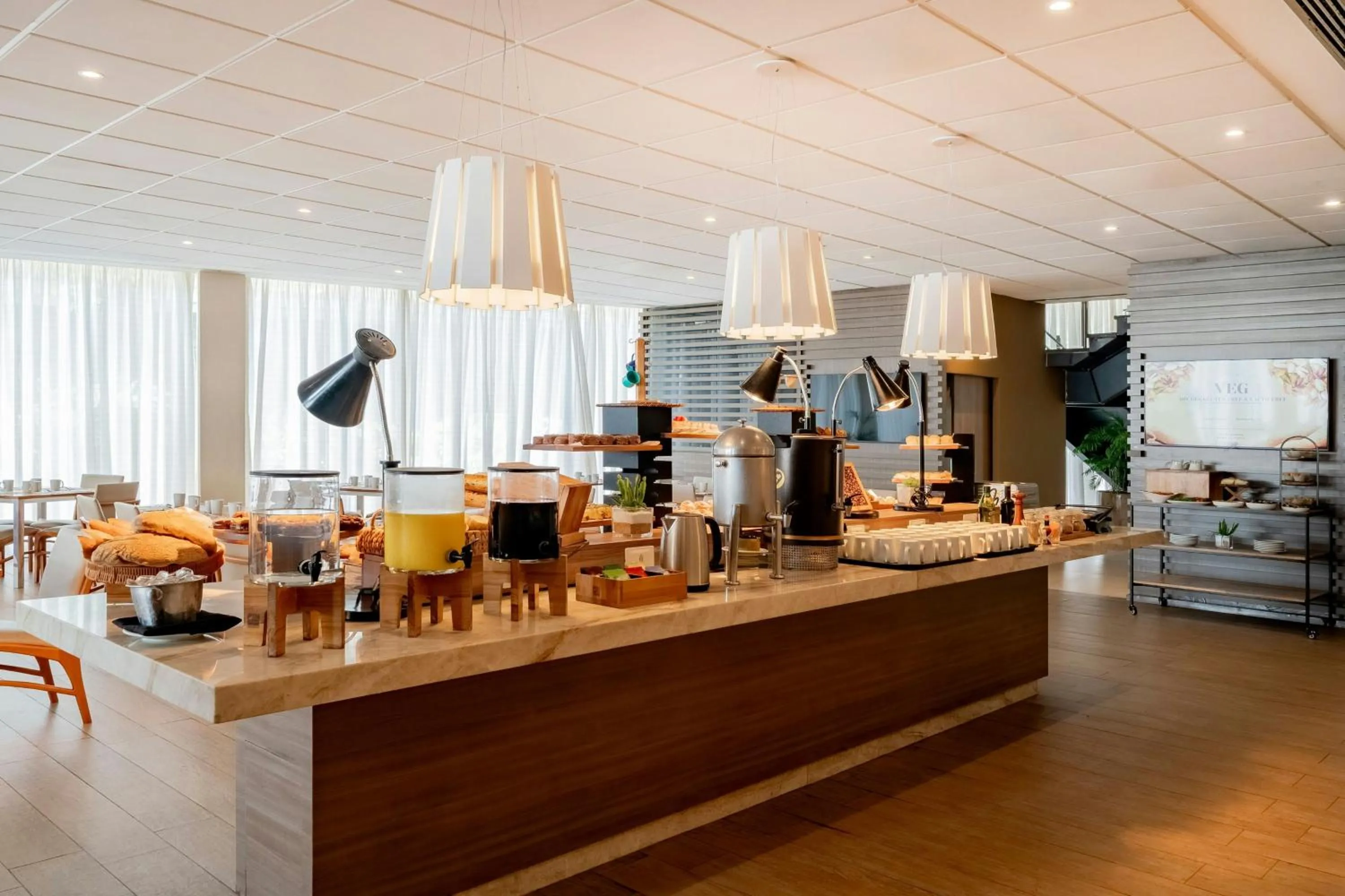 Breakfast in Courtyard by Marriott Rio de Janeiro Barra da Tijuca