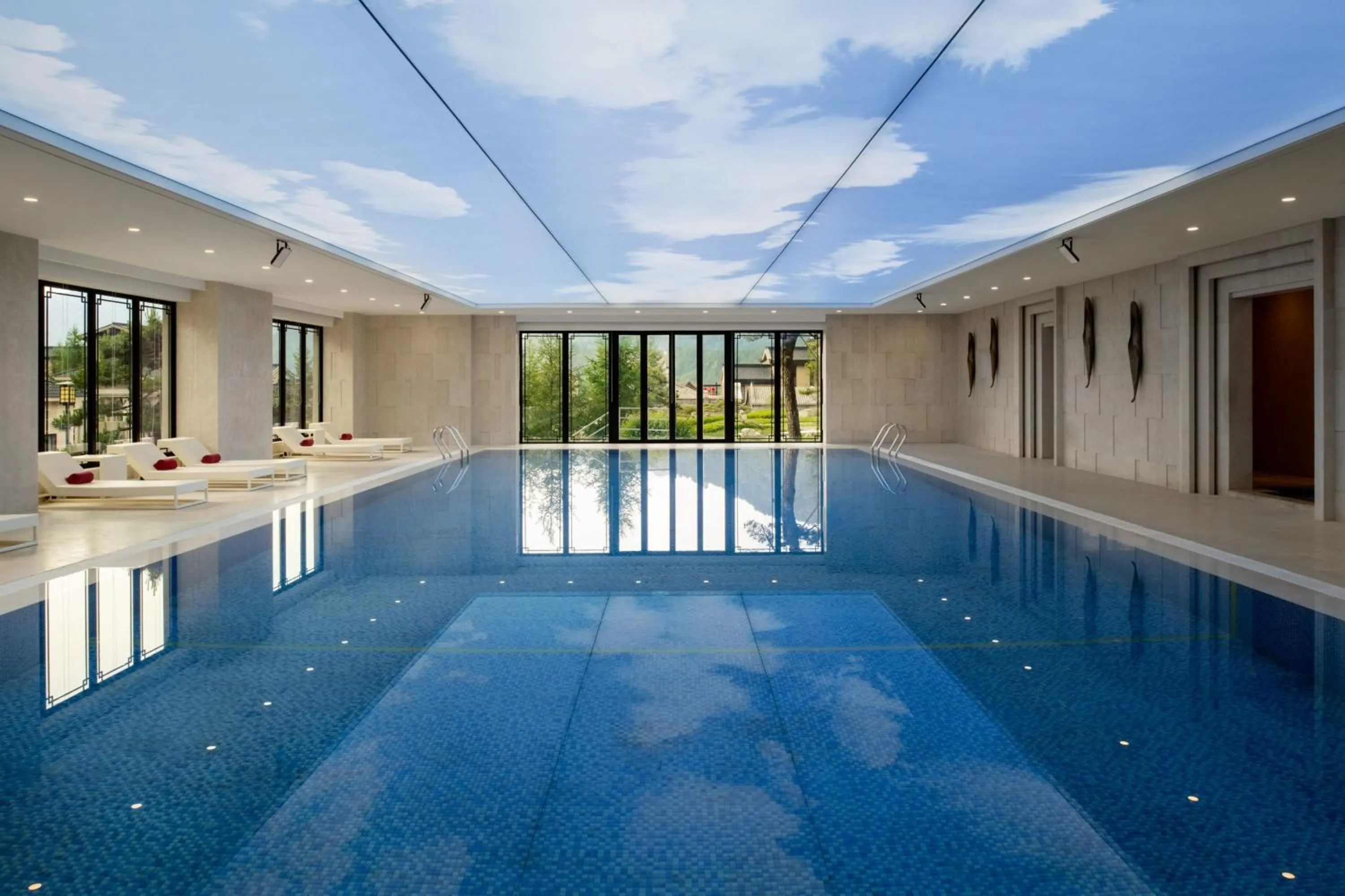 Swimming pool in Wutai Mountain Marriott Hotel