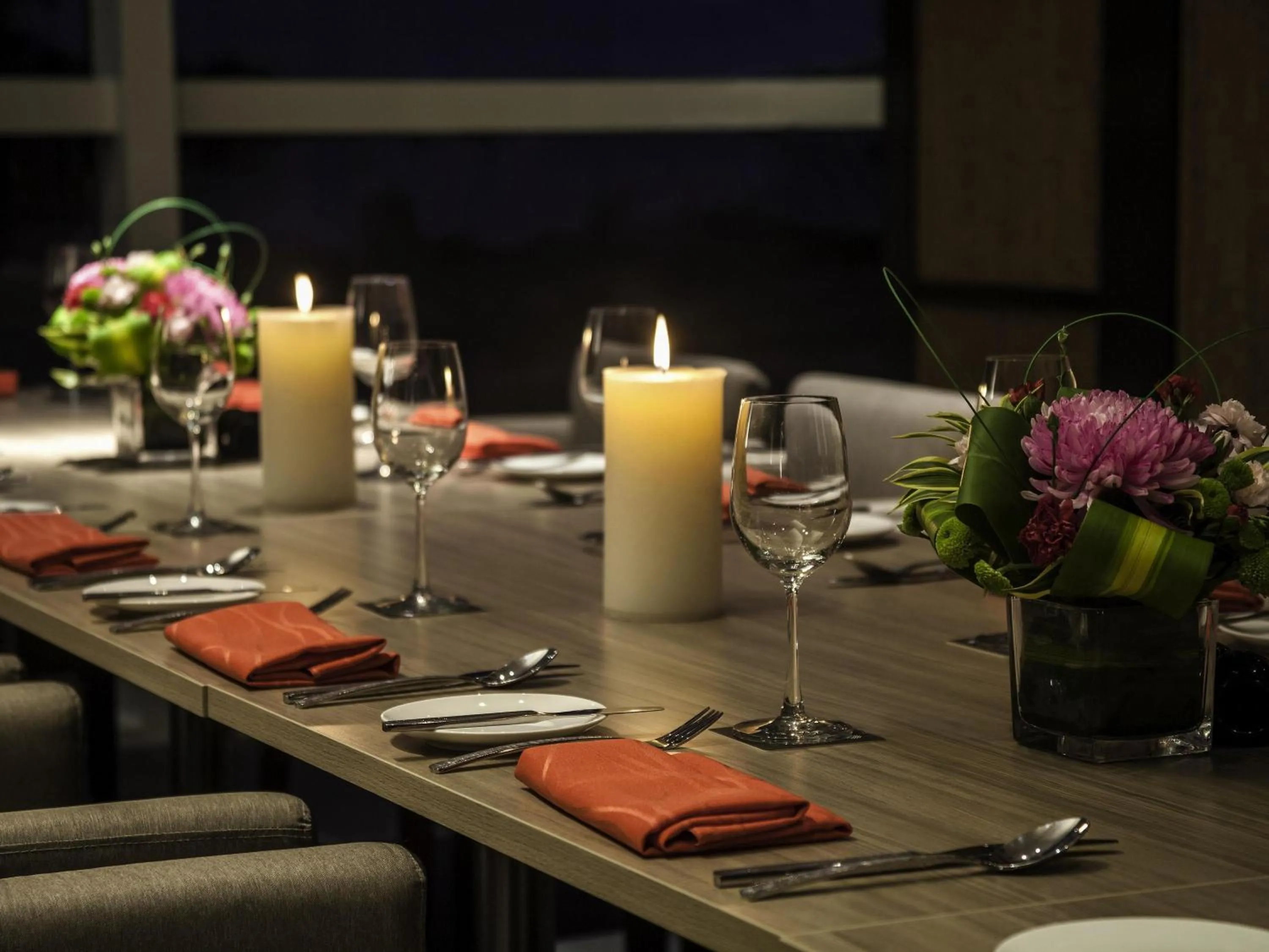 Restaurant/places to eat in Pullman Miri Waterfront