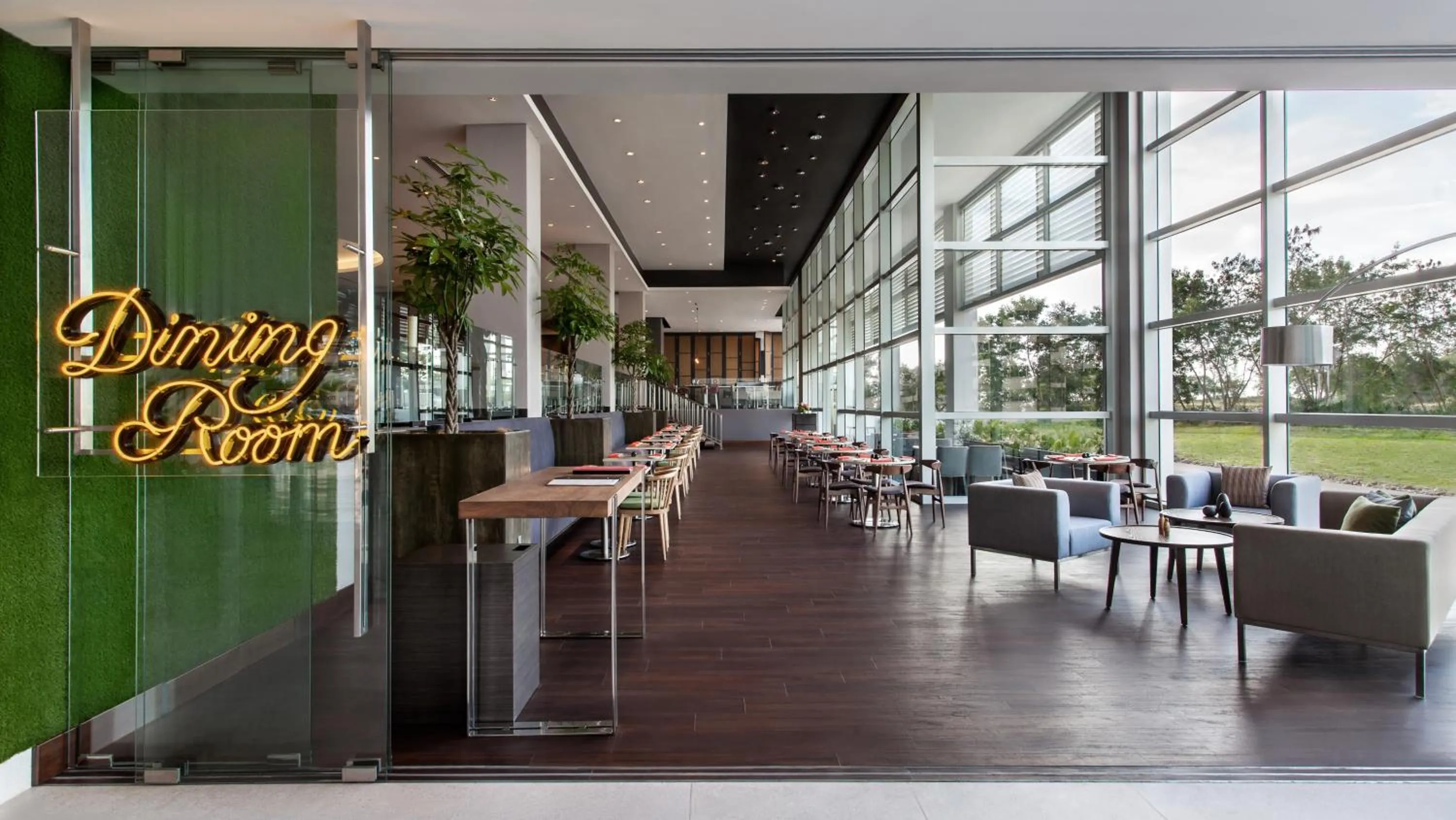 Restaurant/places to eat in Pullman Miri Waterfront