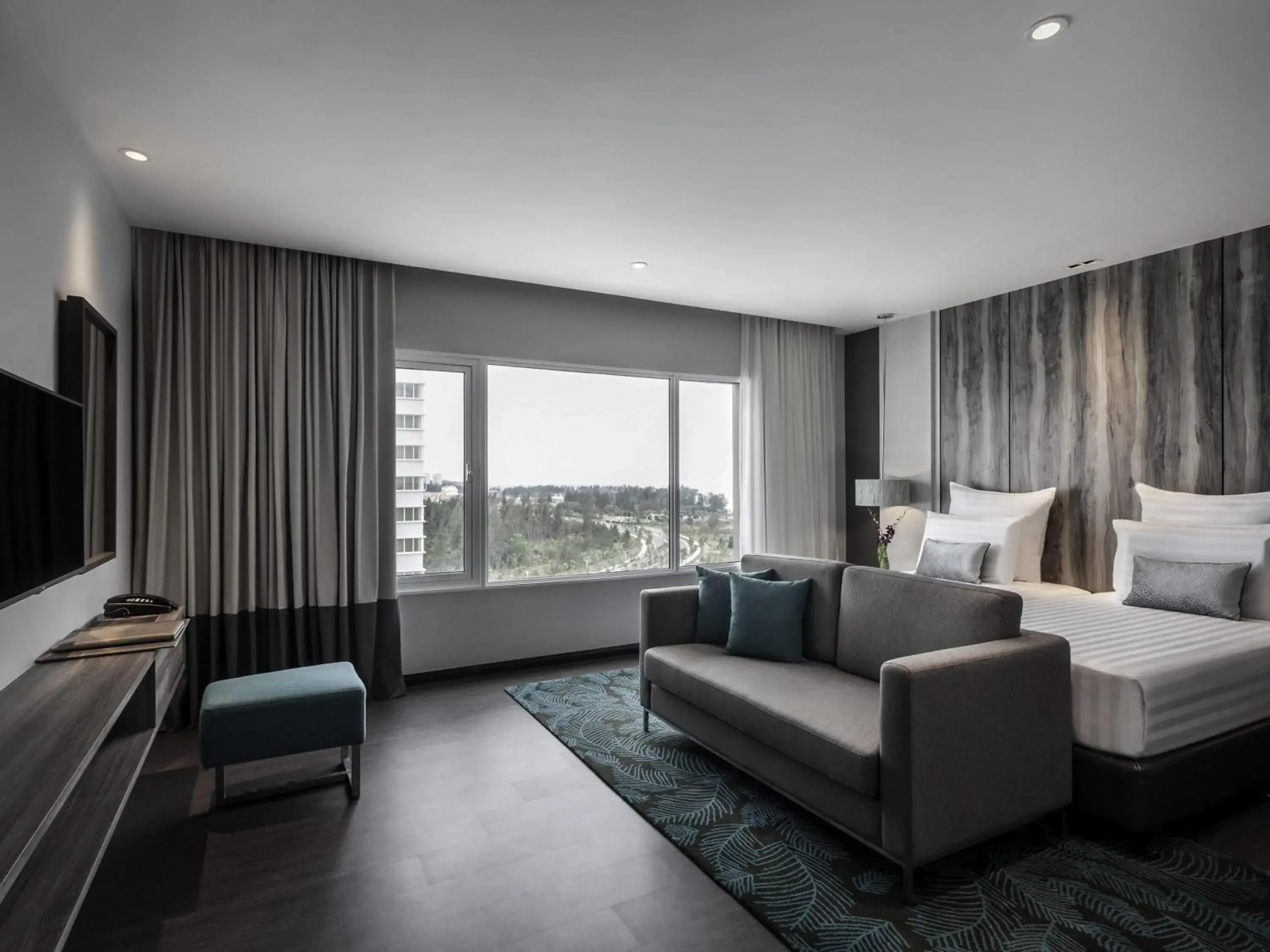 Premium Superior Twin Room in Pullman Miri Waterfront Premium Superior Twin Room in Pullman Miri Waterfront