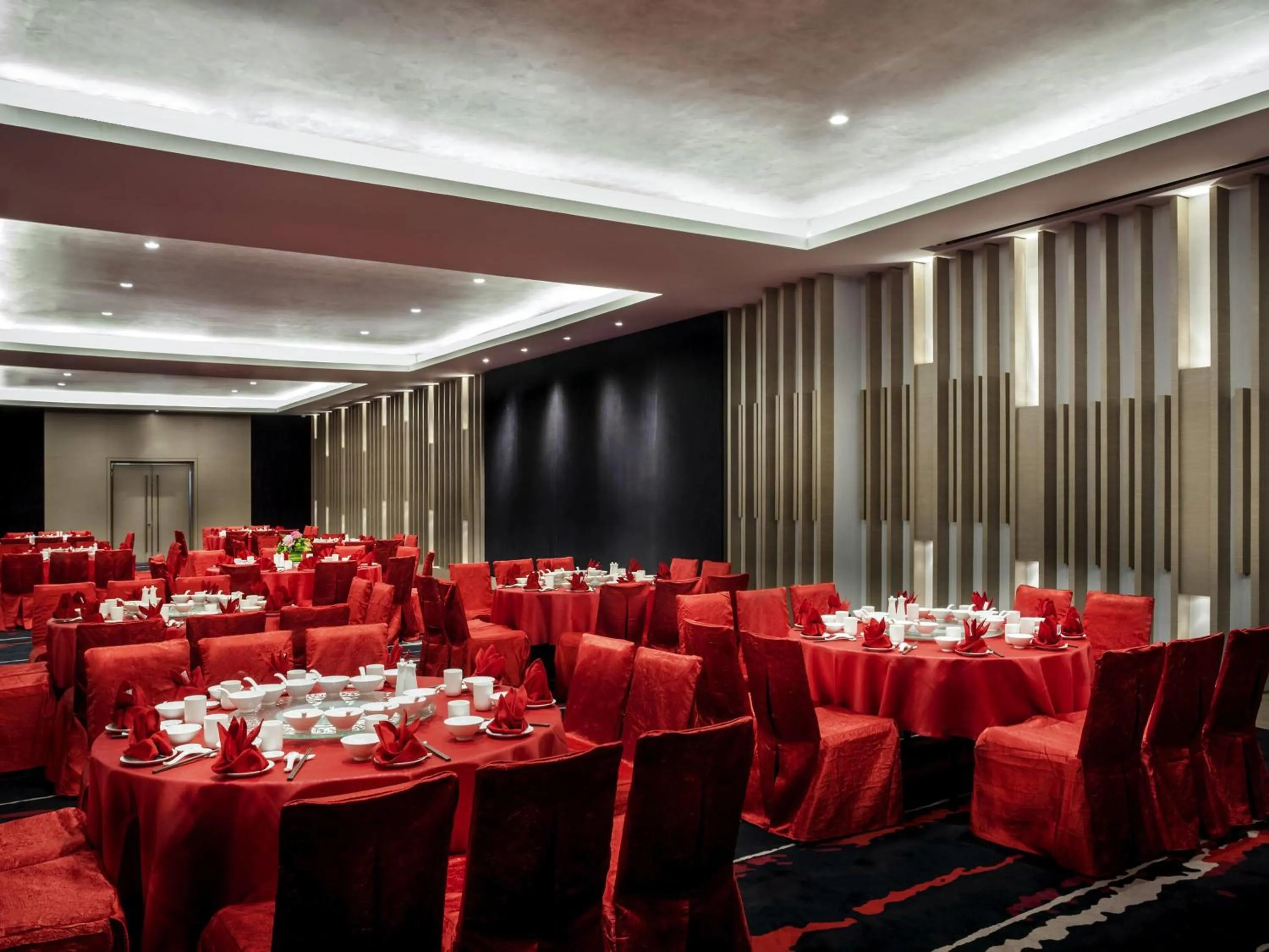 wedding in Pullman Miri Waterfront