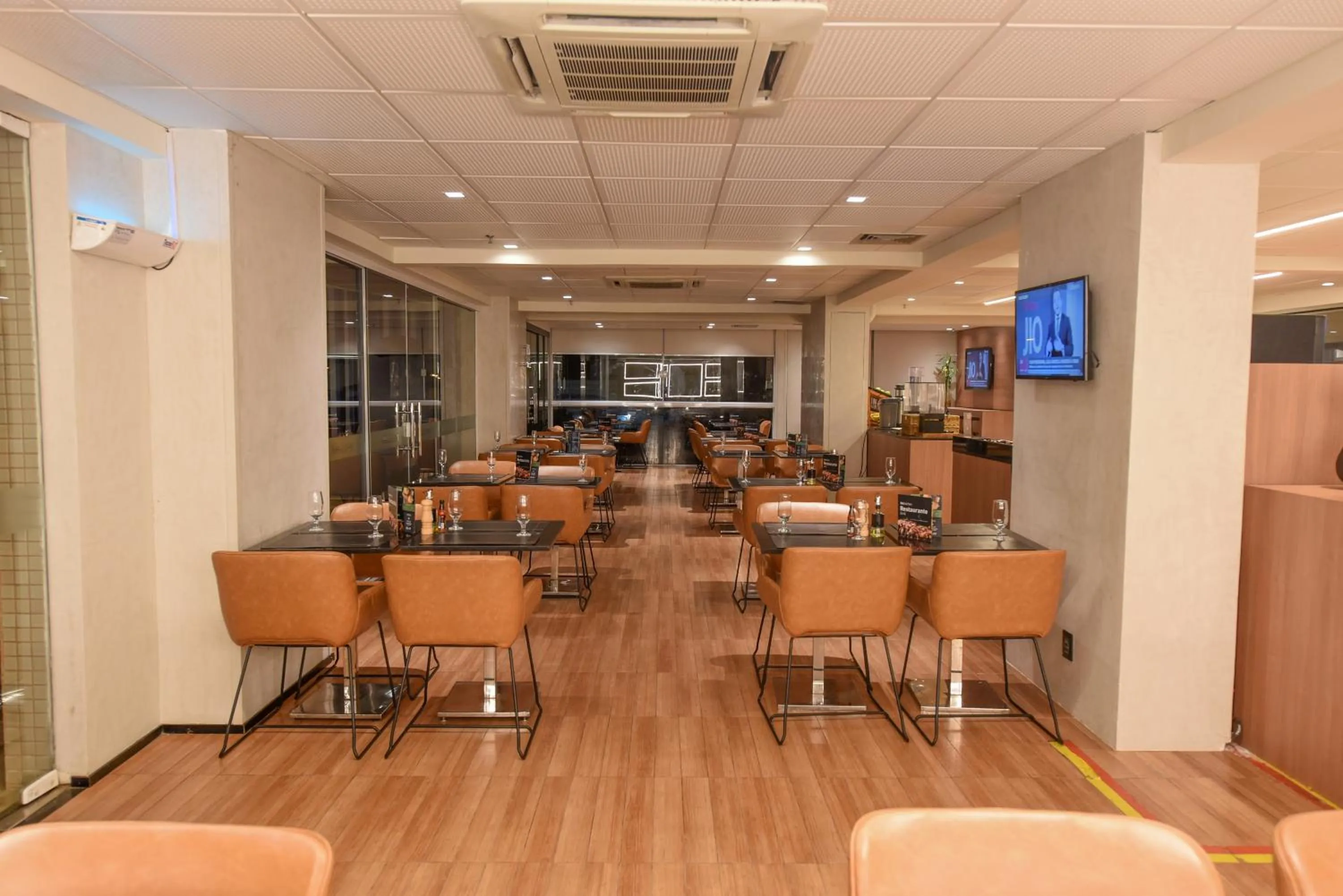 Restaurant/places to eat in ibis Sao Luis