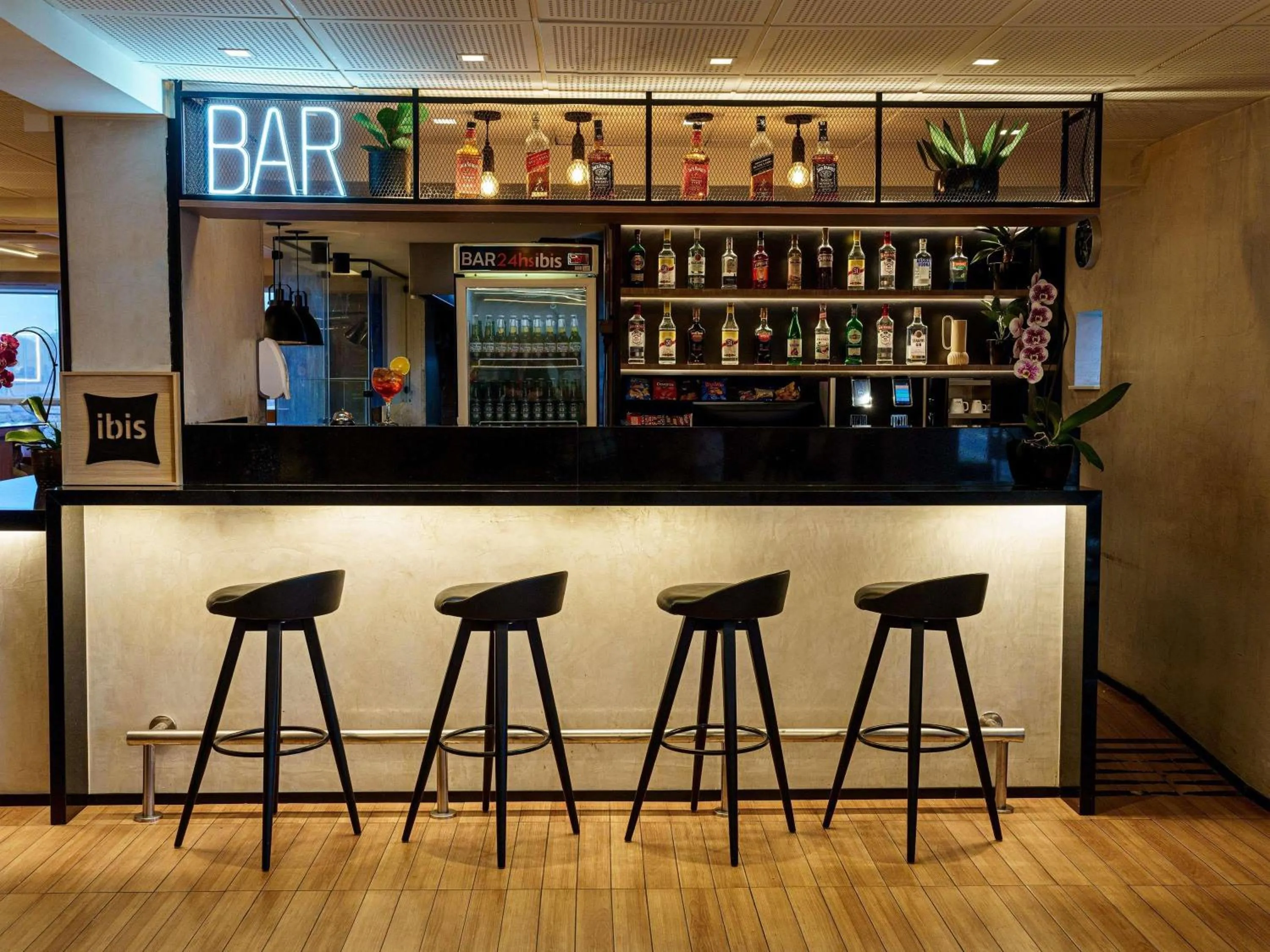 Lounge or bar in ibis Sao Luis