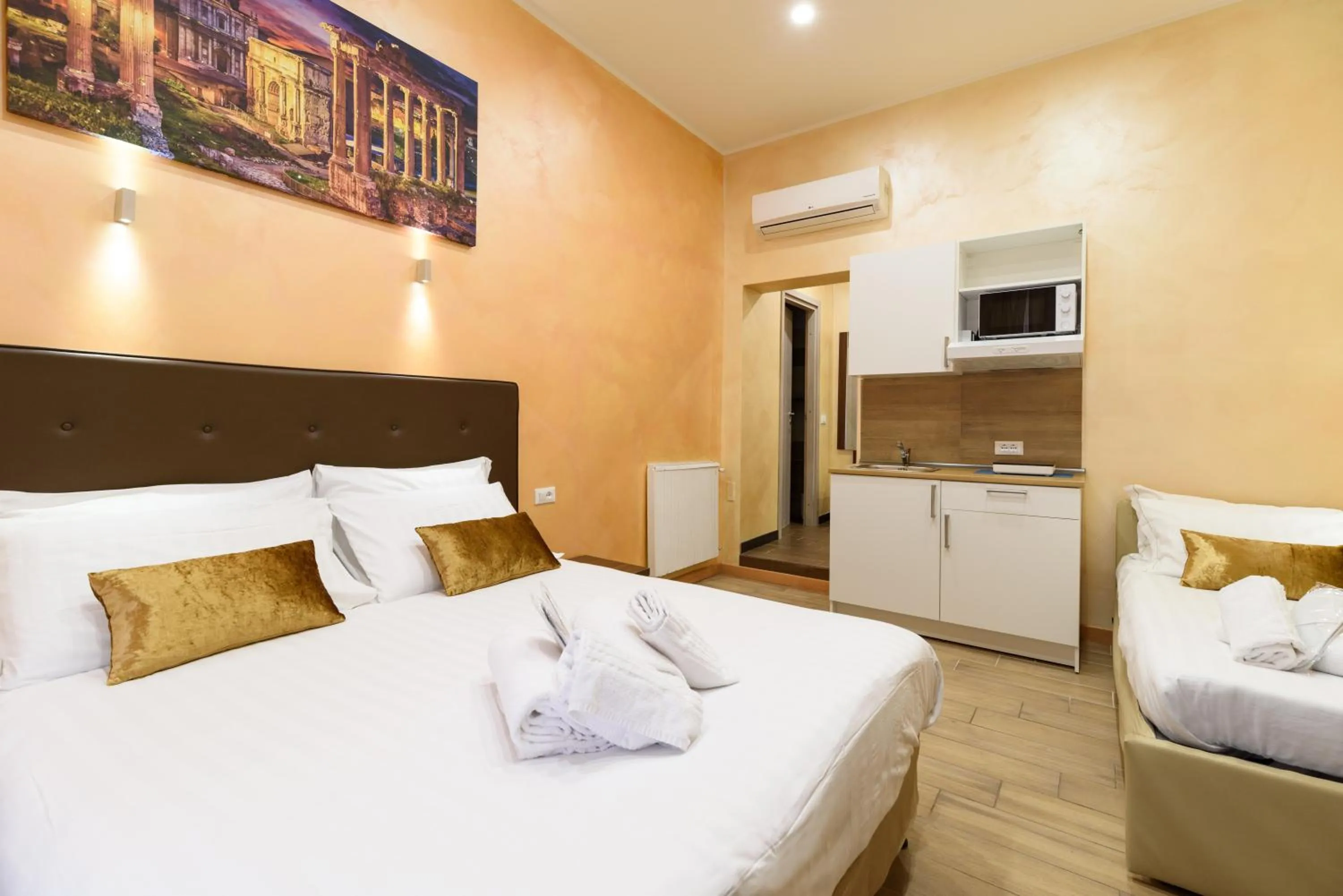 Bedroom, Bed in Trinity Luxury Rooms