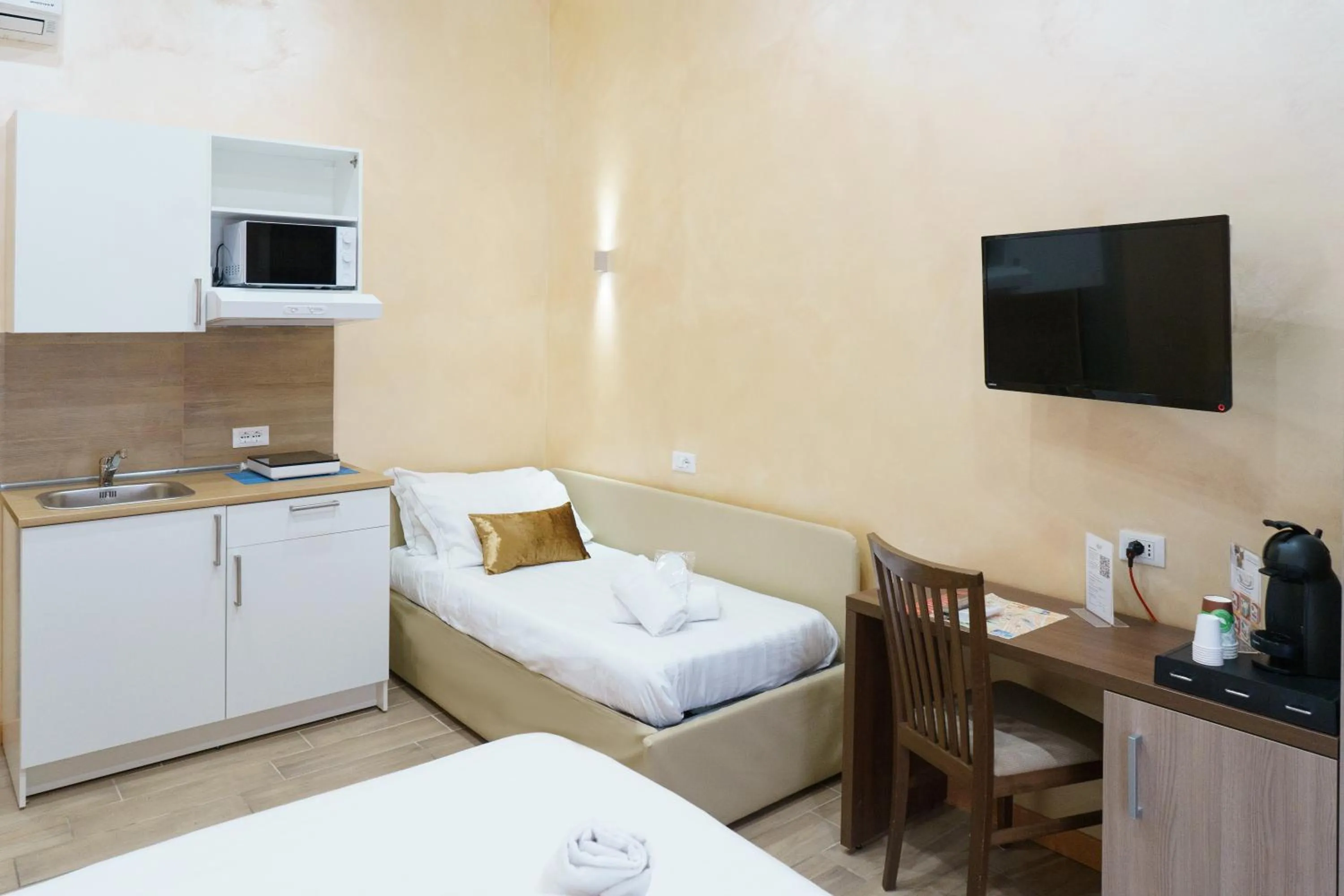 Bedroom, Bed in Trinity Luxury Rooms