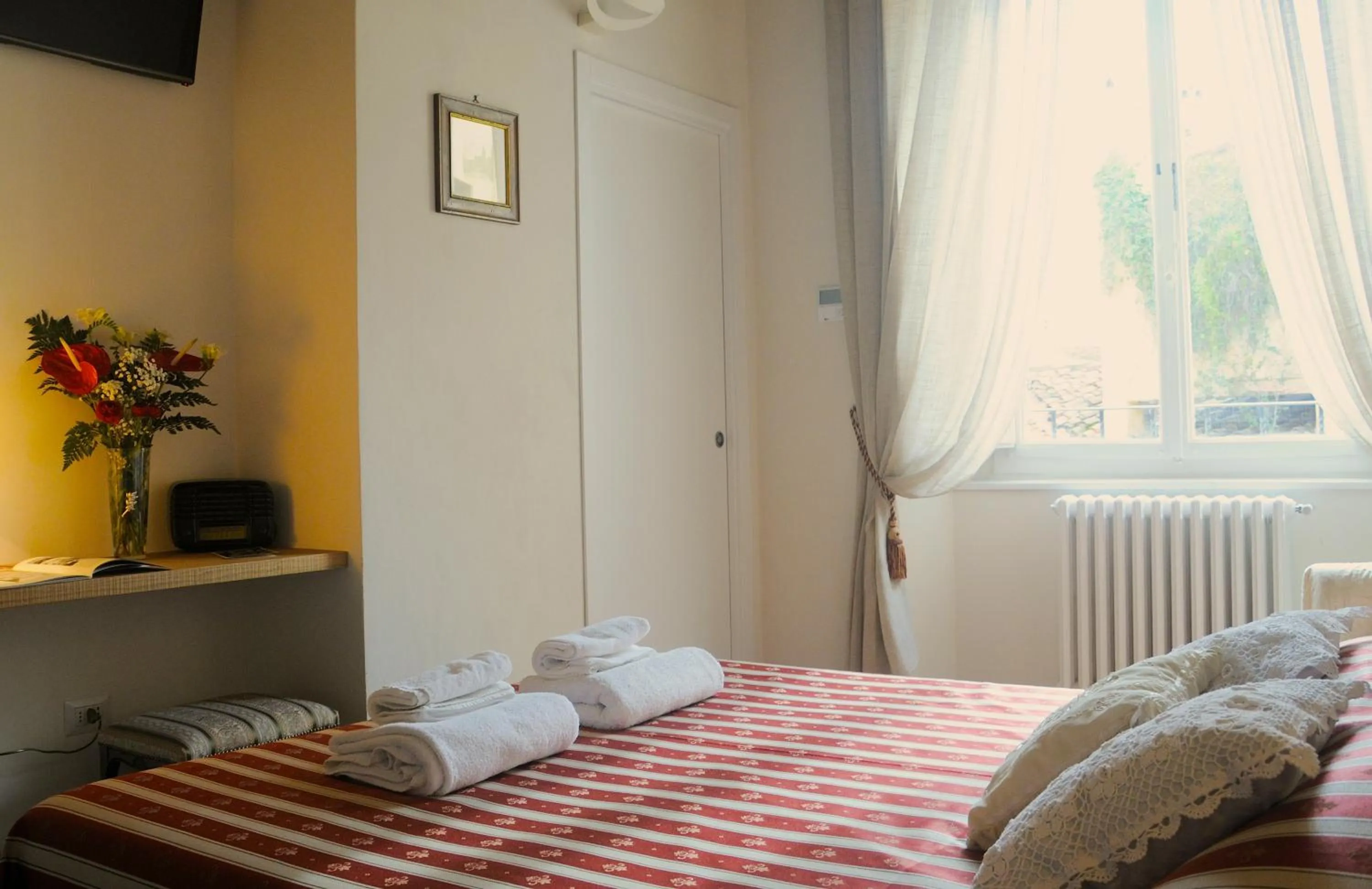 Day, Bed in B&B Isola d'Arno