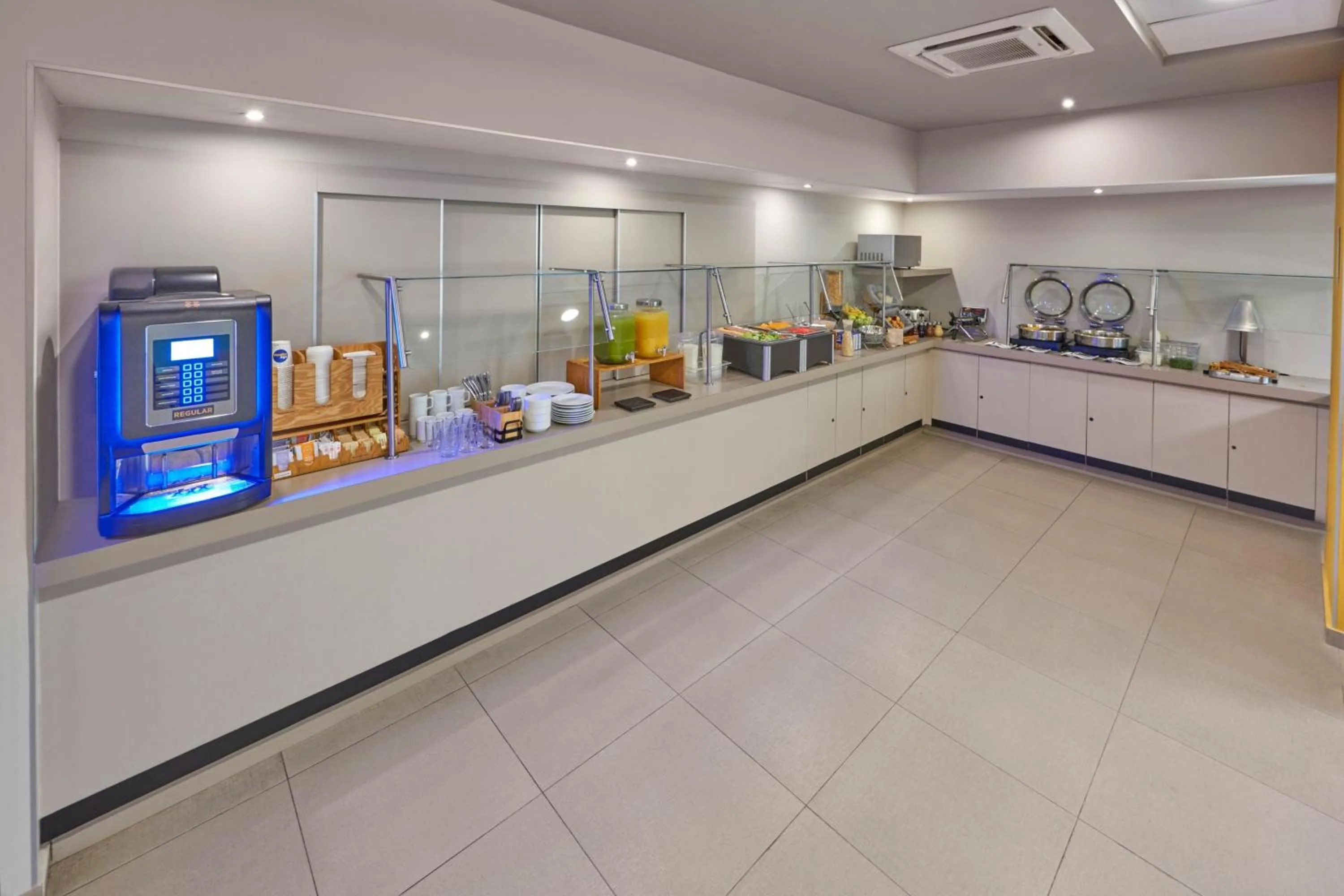 Breakfast in City Express Suites by Marriott Playa del Carmen