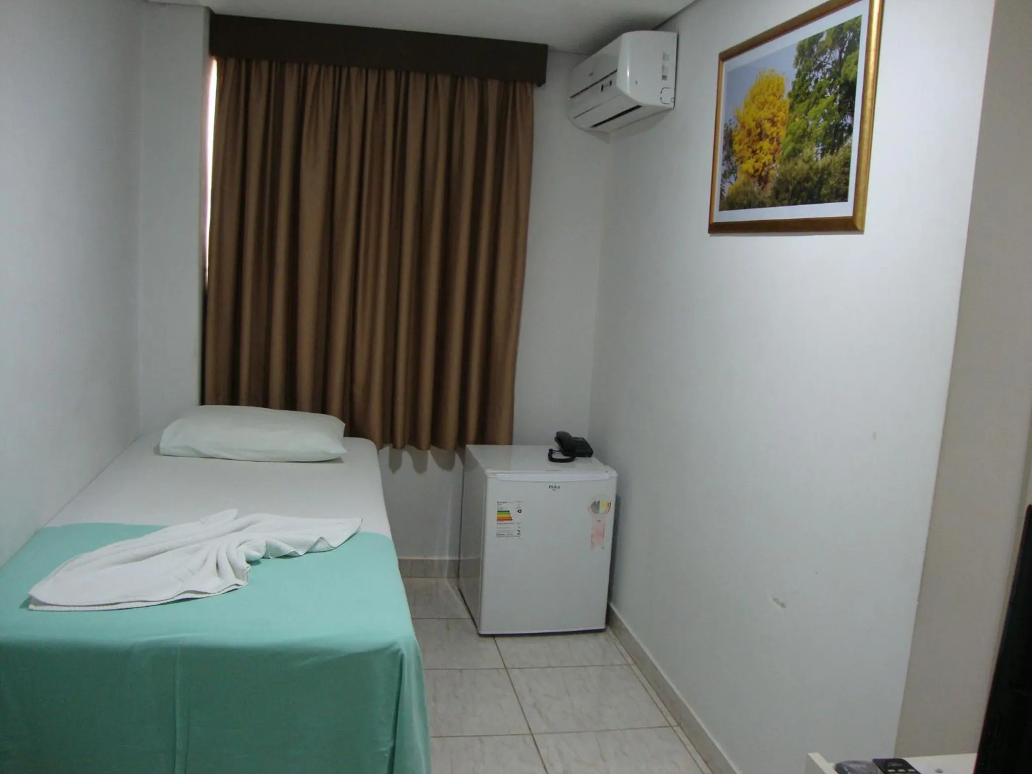 Photo of the whole room, Bed in D'arc Hotel