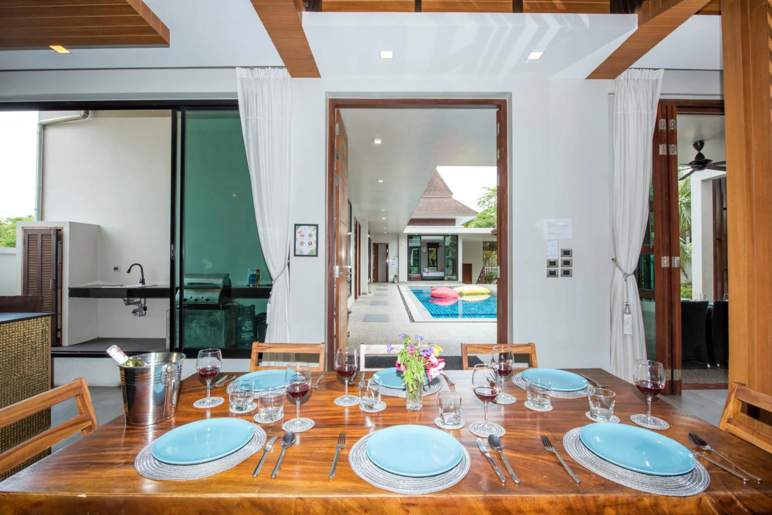 Dining area in Narintara Private Pool Villas - Free Tuk-Tuk Service to the Beach!
