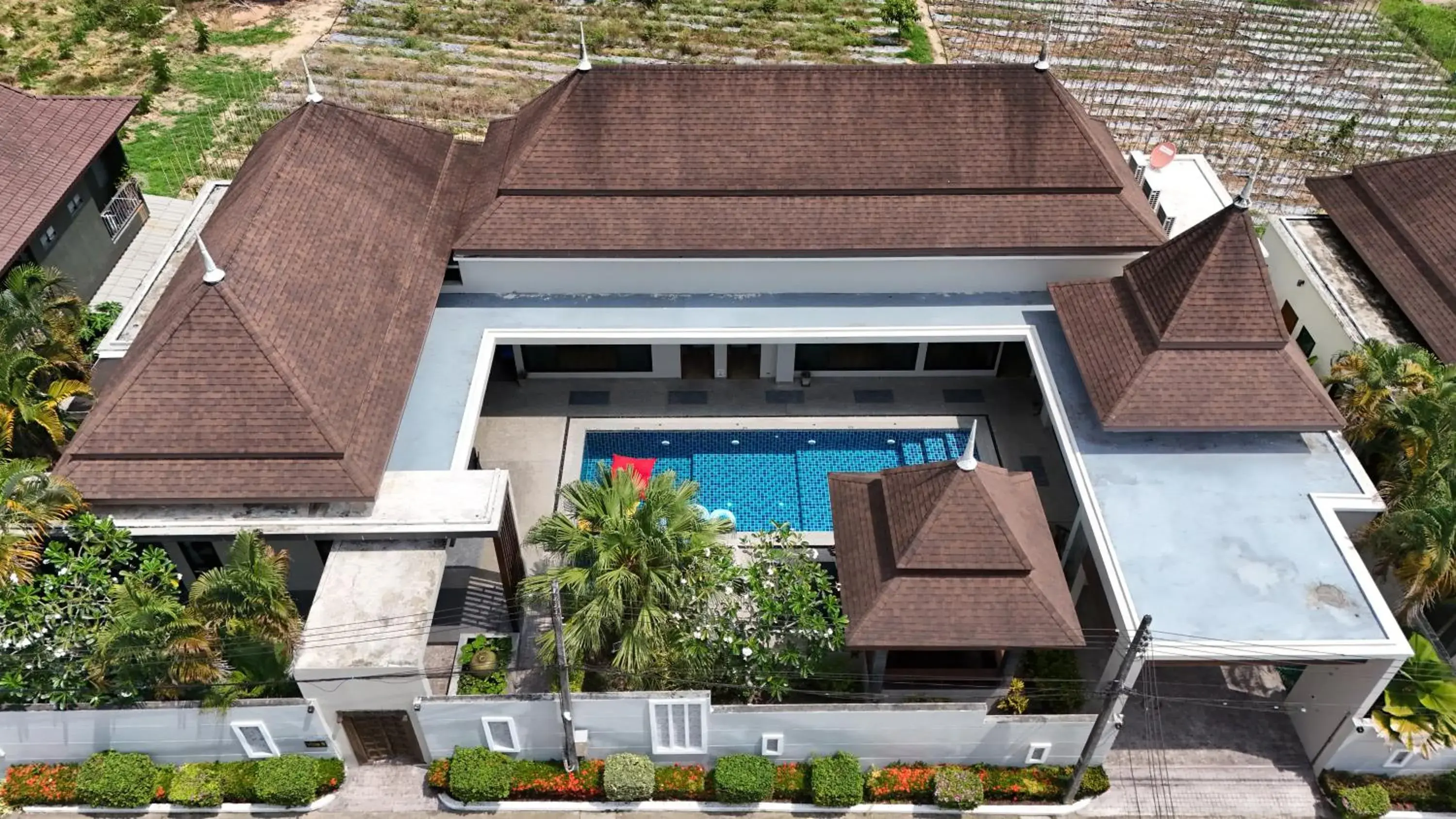 Villa with Private Pool in Narintara Private Pool Villas - Free Tuk-Tuk Service to the Beach! Villa with Private Pool in Narintara Private Pool Villas - Free Tuk-Tuk Service to the Beach!